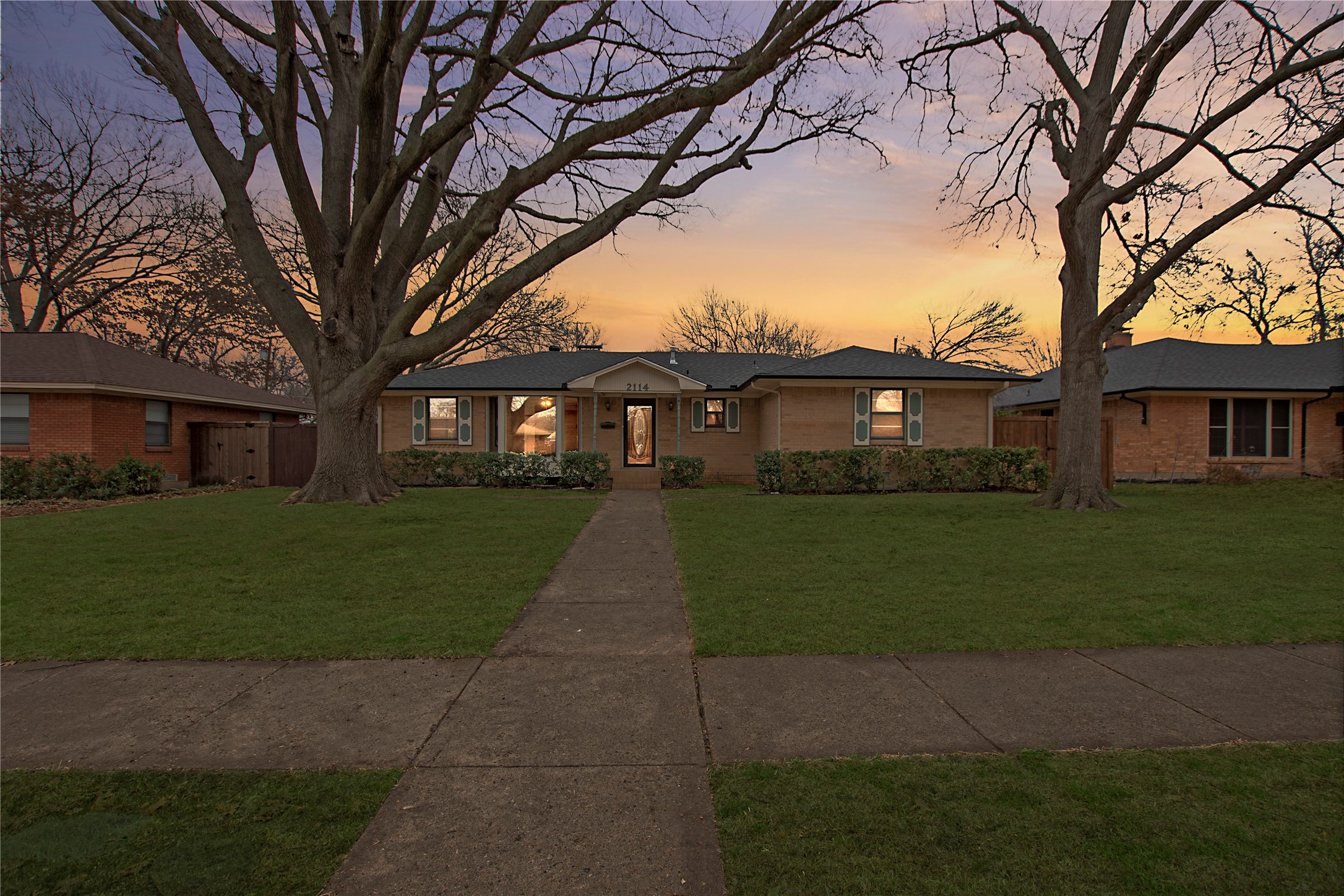 2114 Lansdowne Drive