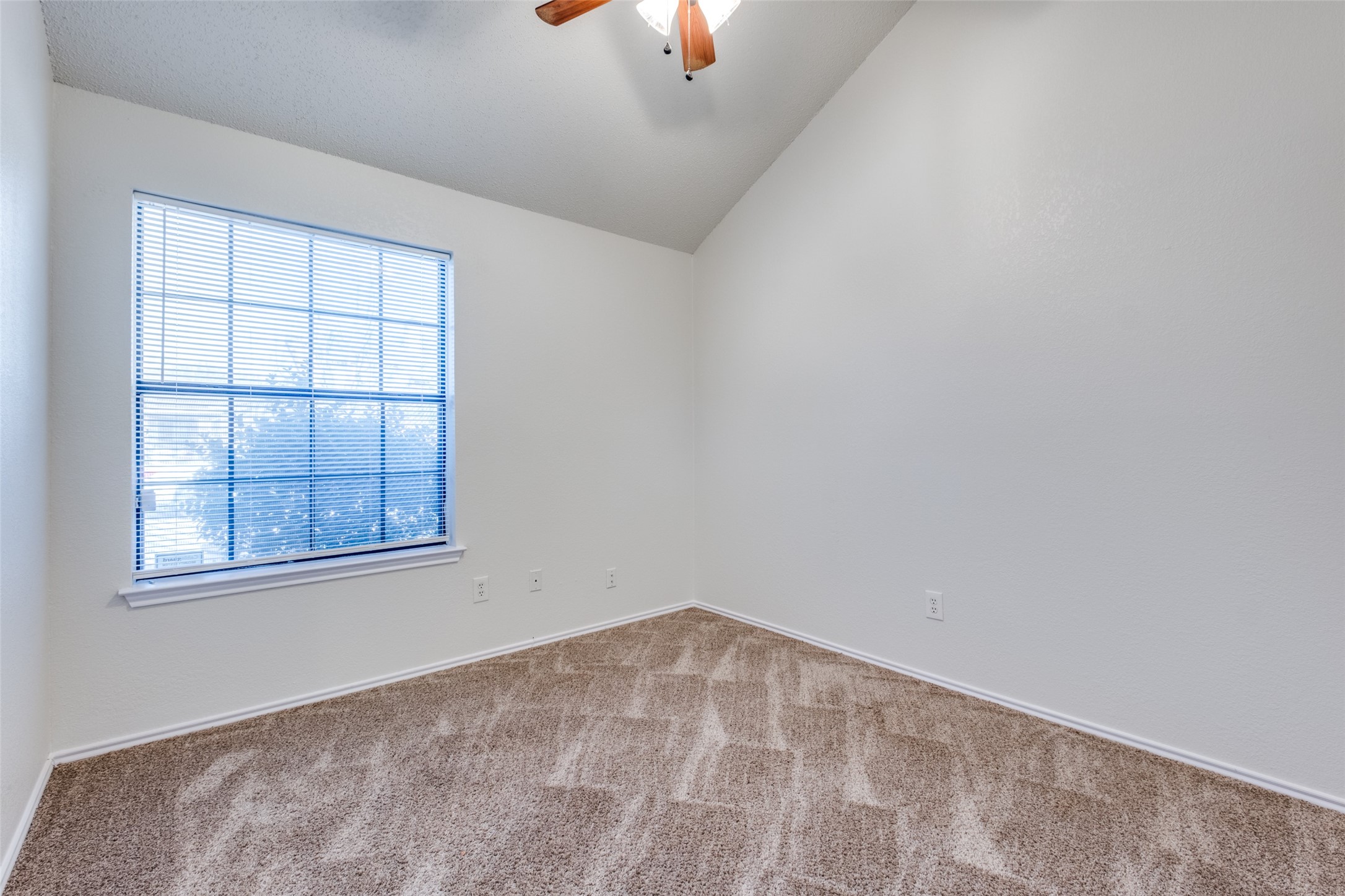 1404 Alta Mesa Court