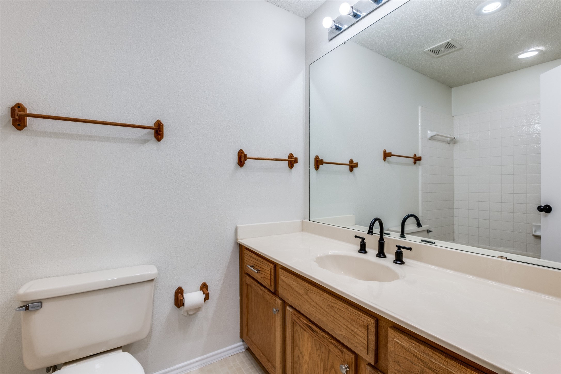 1404 Alta Mesa Court