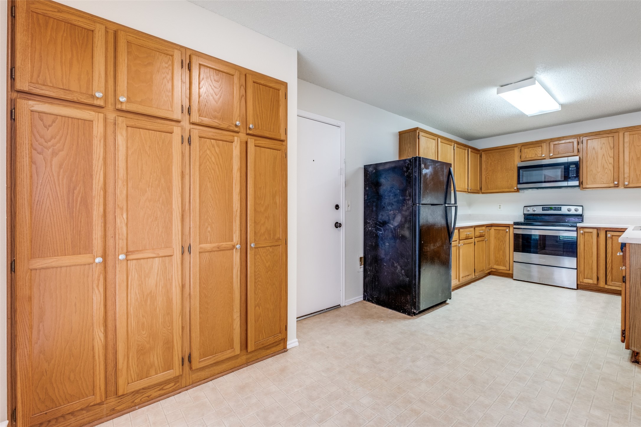 1404 Alta Mesa Court