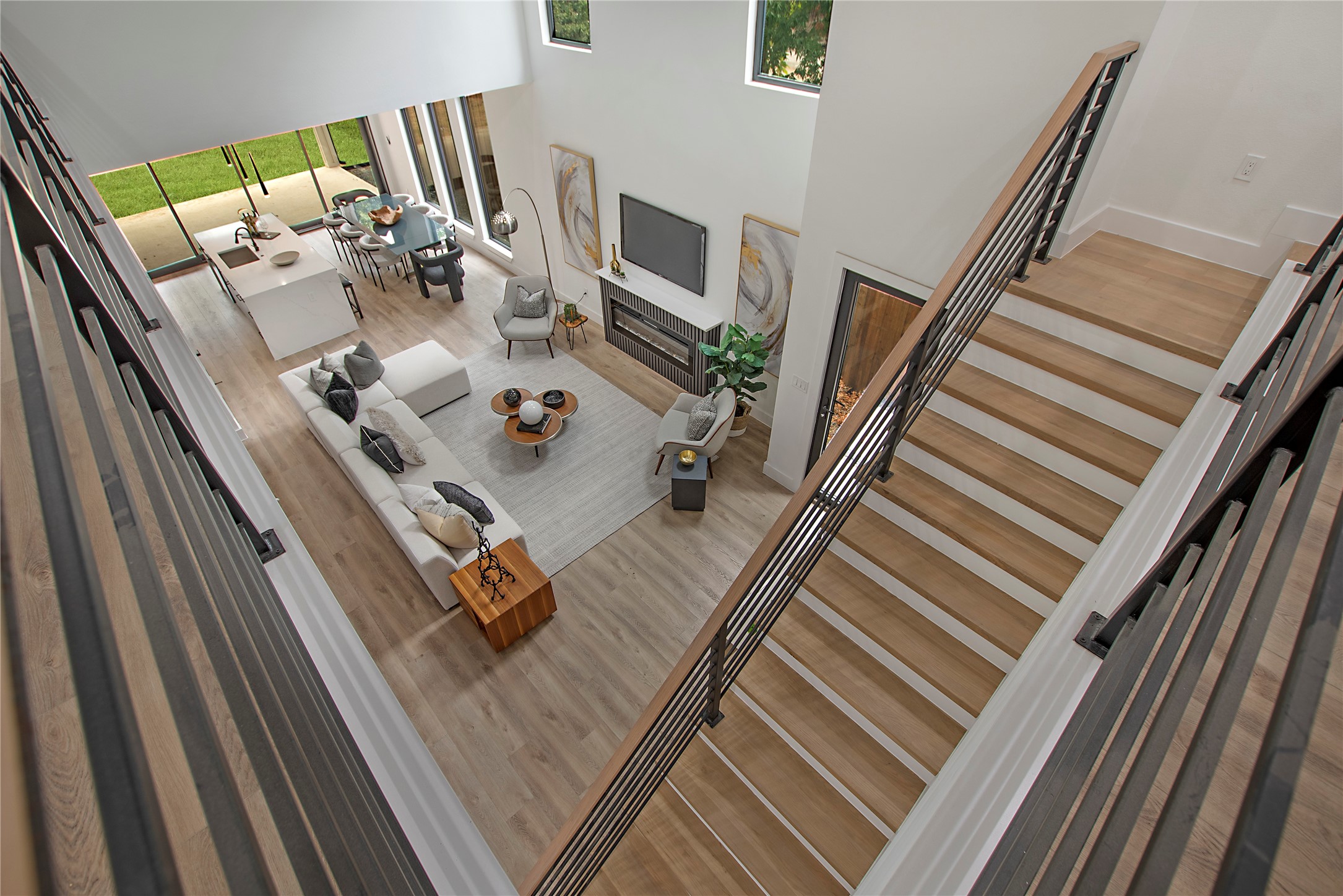 2306 Hondo