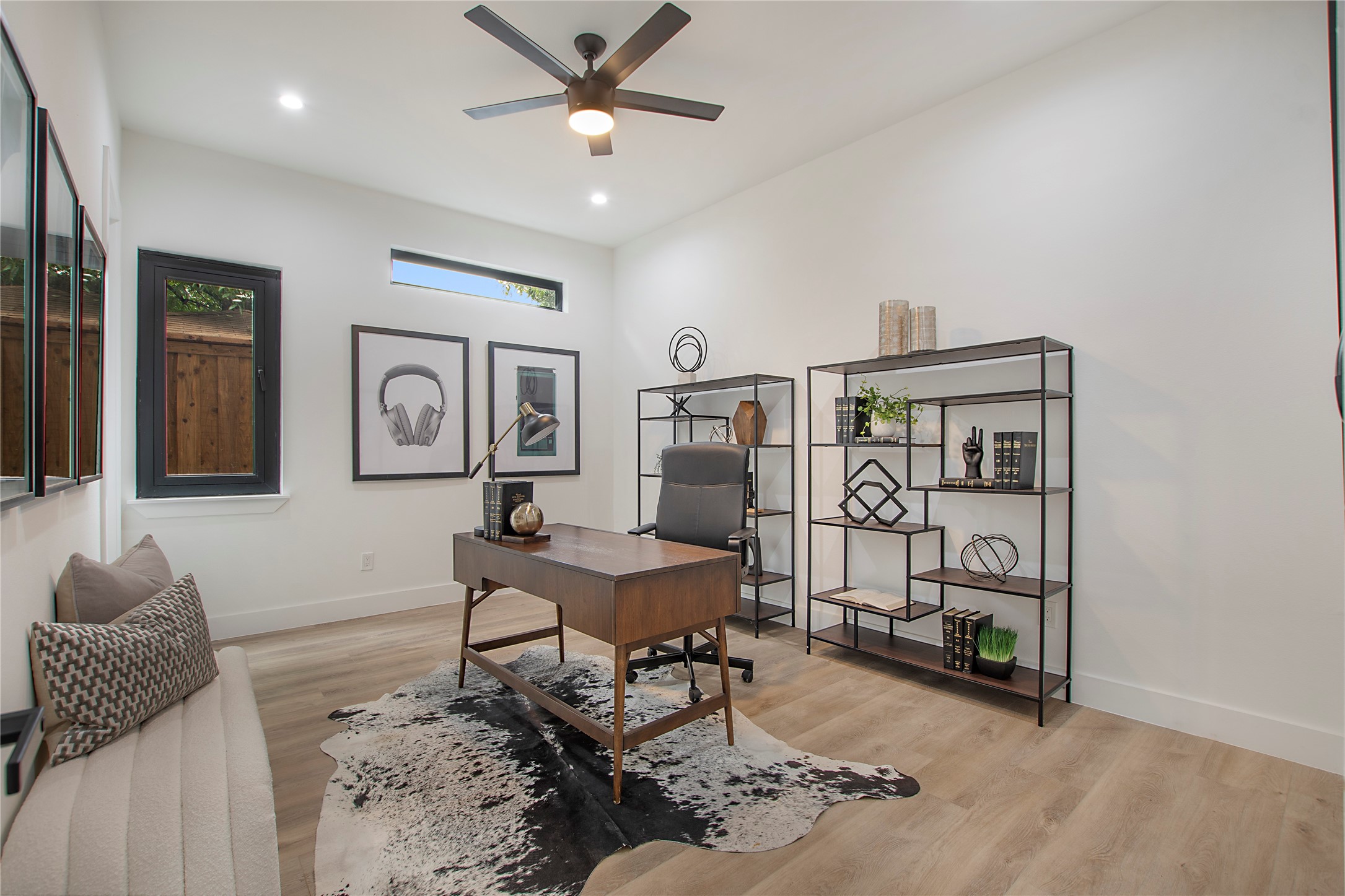 2306 Hondo