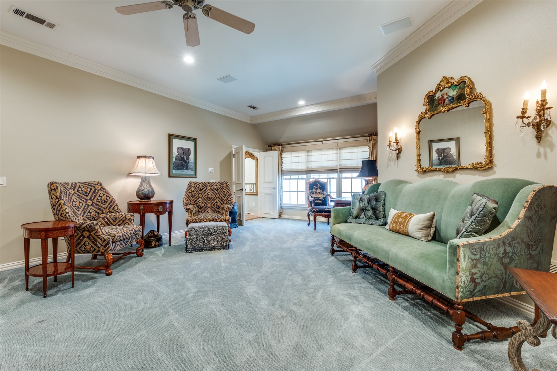 6922 Forest Glen