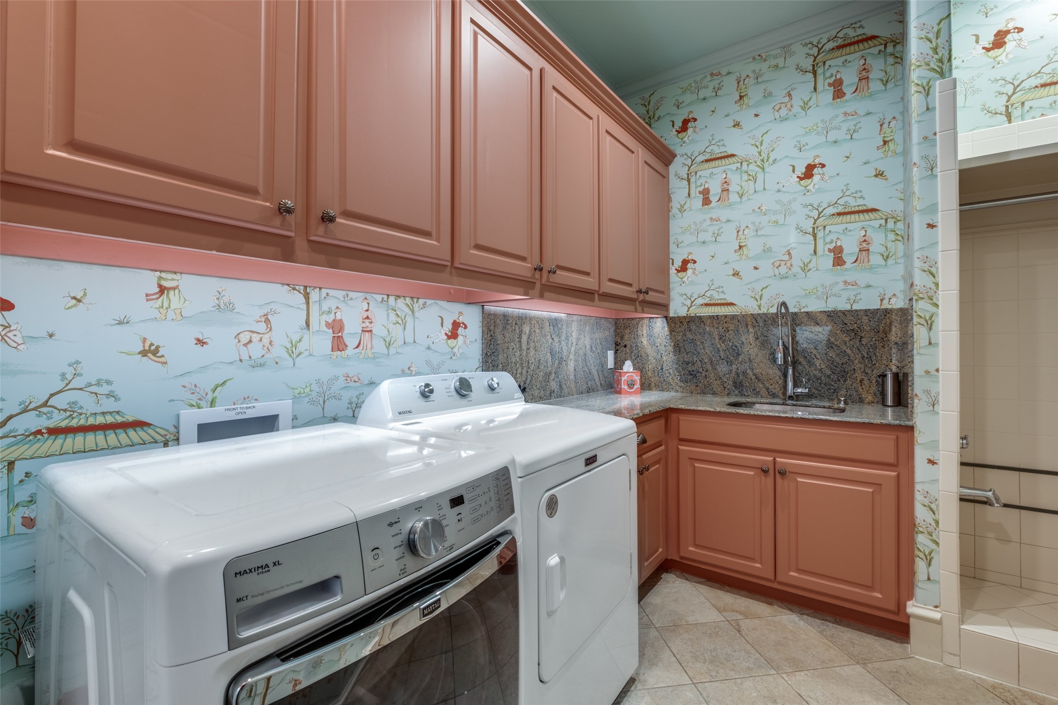 6922 Forest Glen