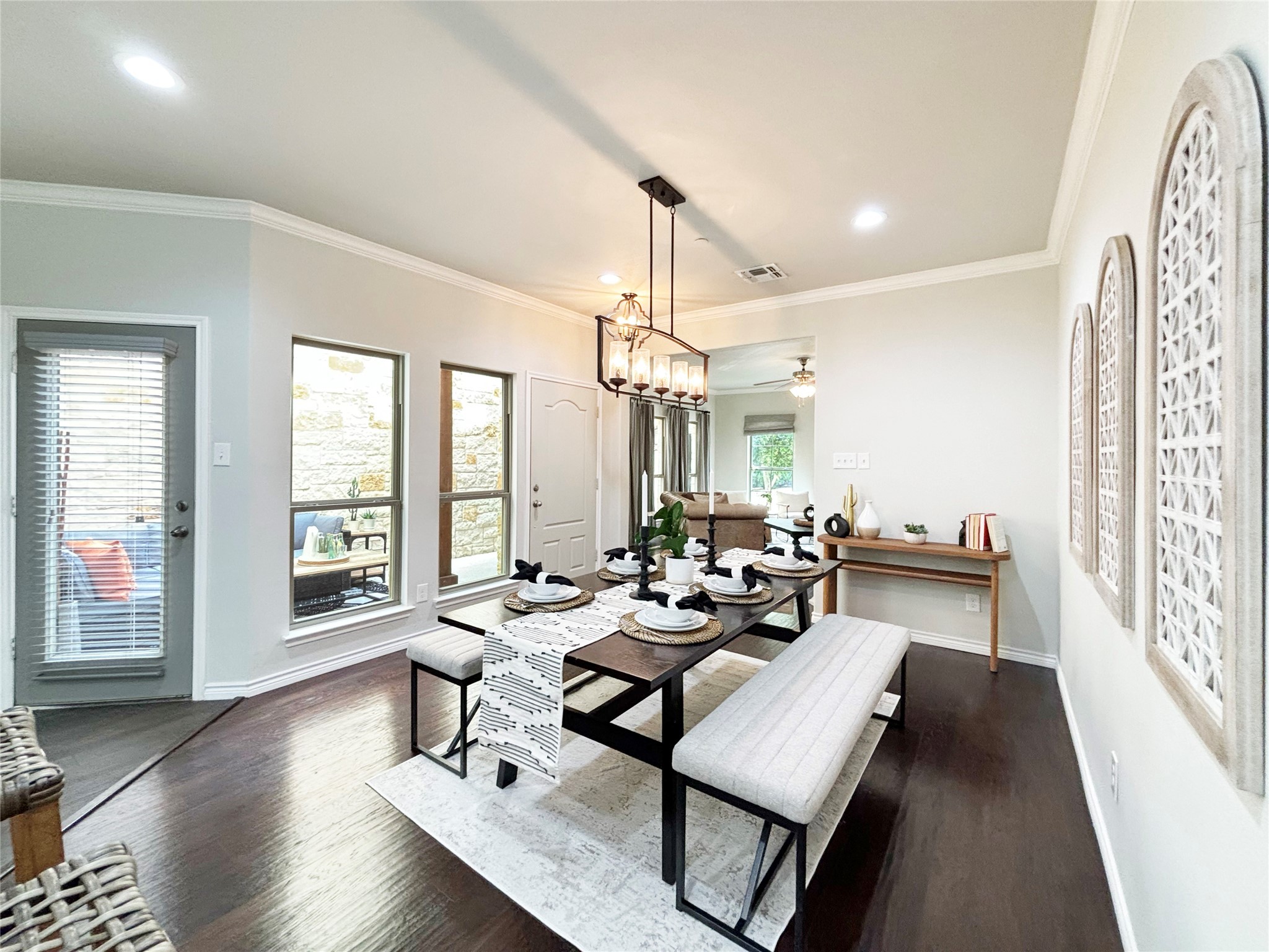 8652 Paradise Drive