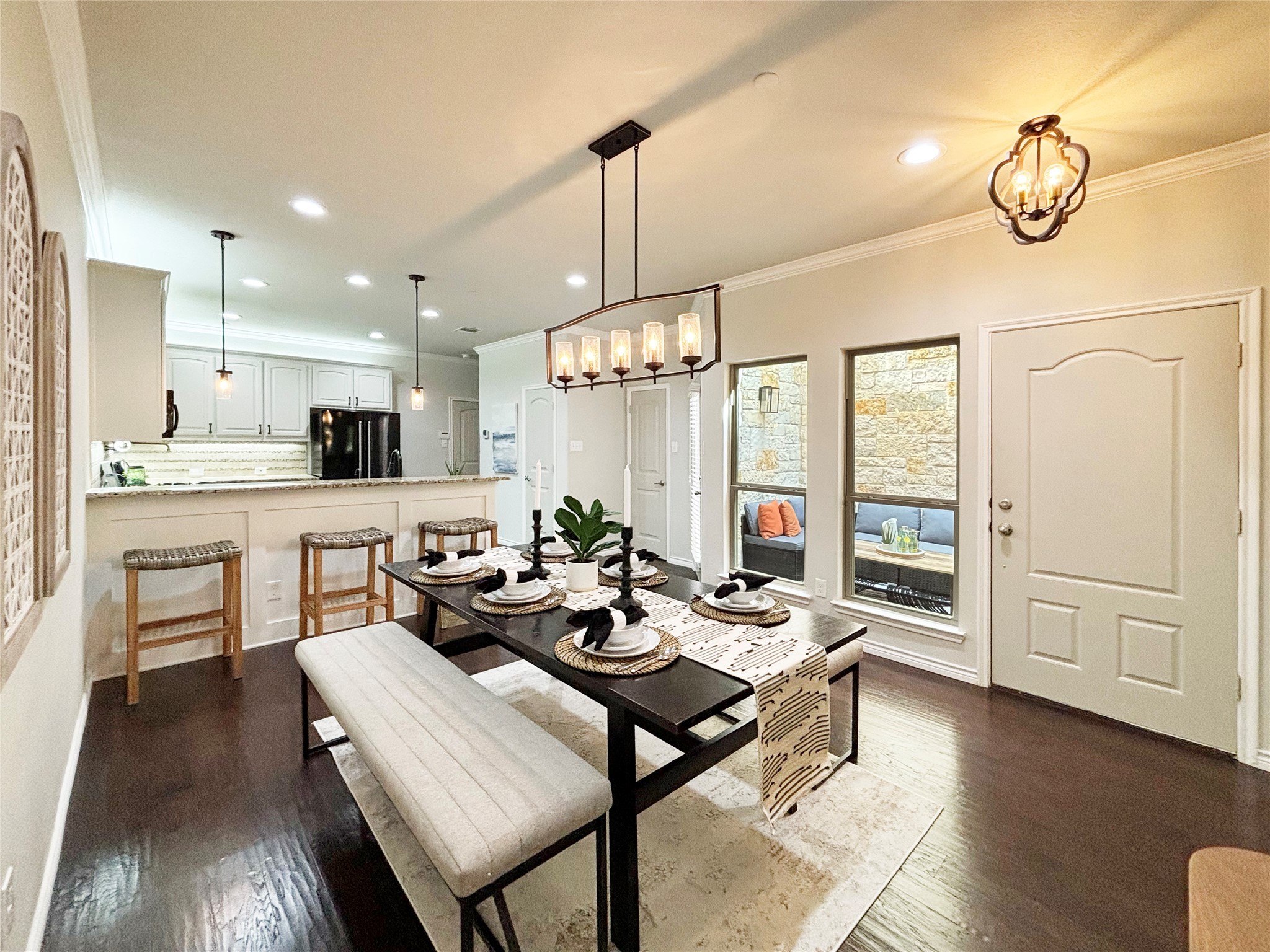 8652 Paradise Drive