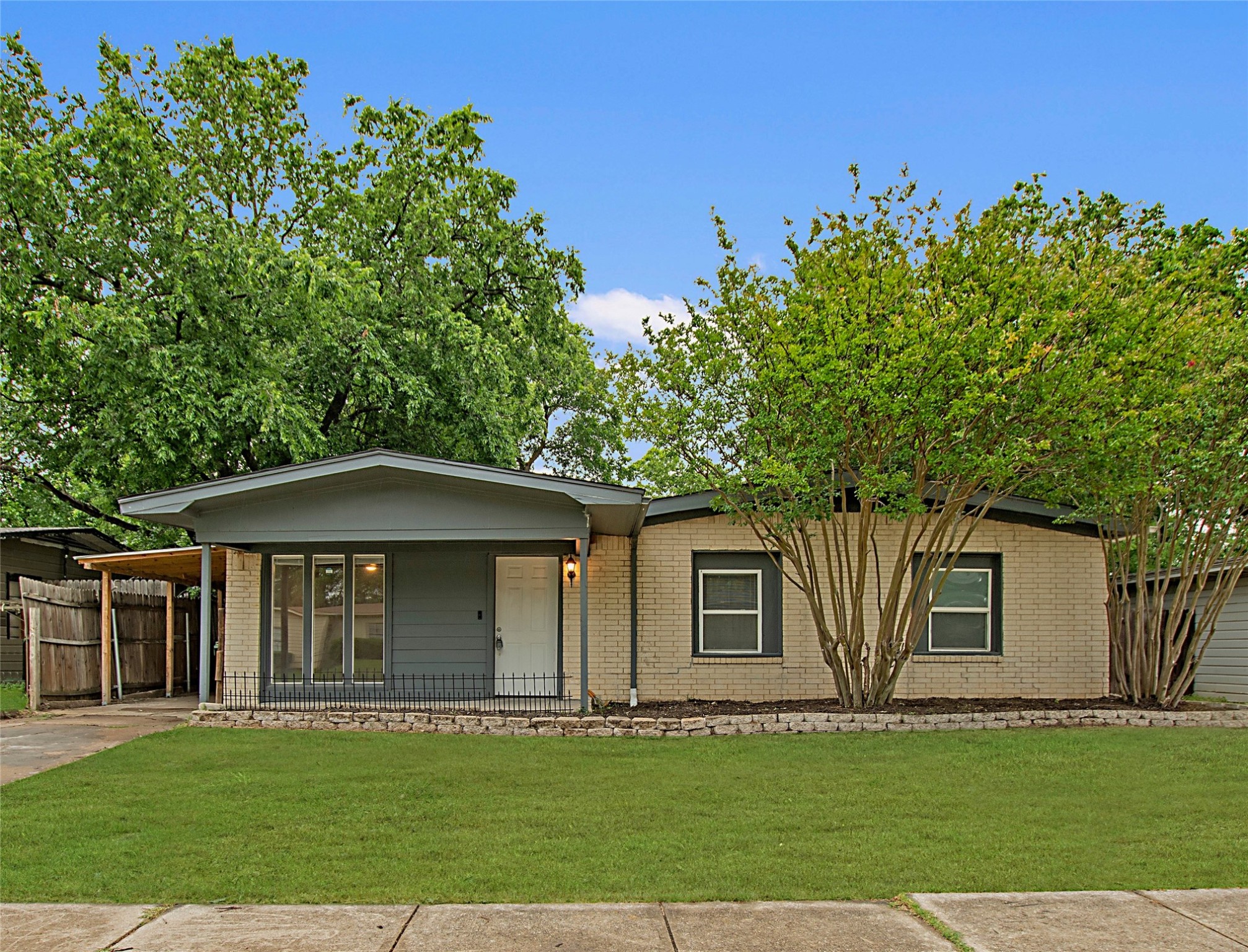 1819 Reever Street
