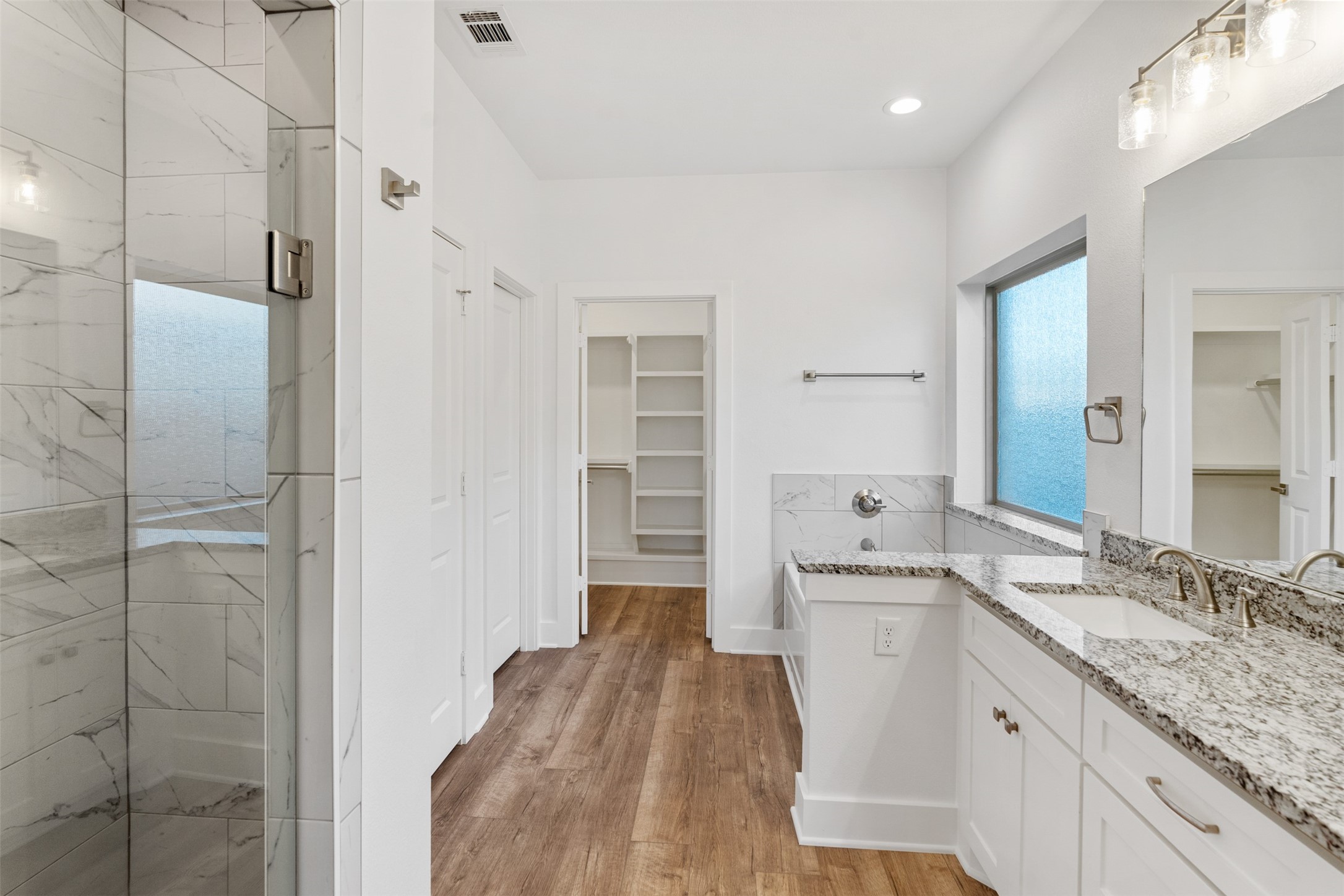 2205 Samuel Street