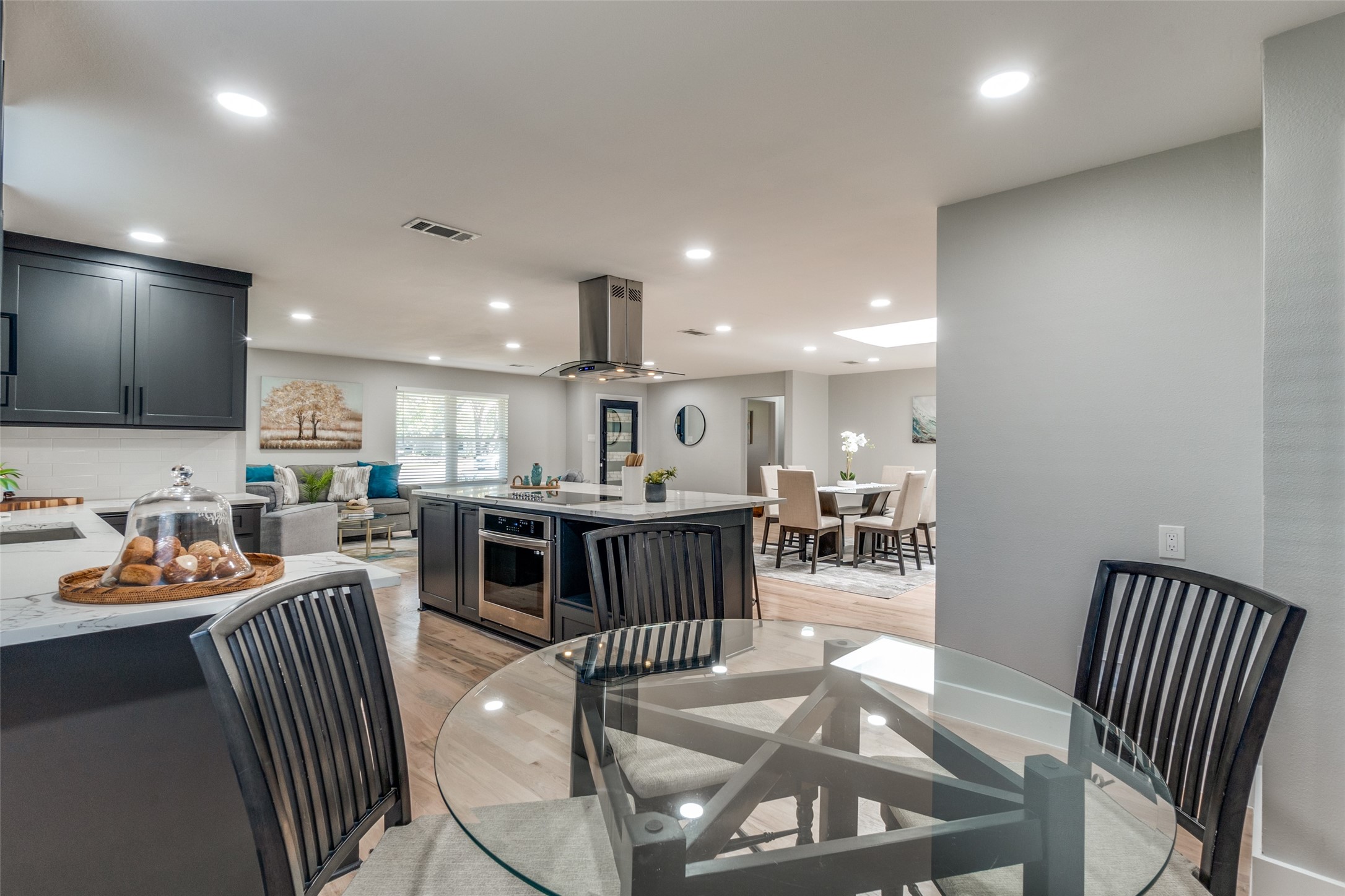 3368 Merrell Road