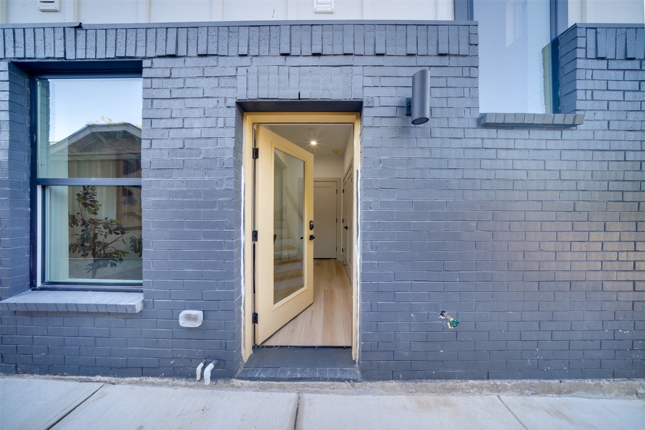 512 N Lancaster Street 11