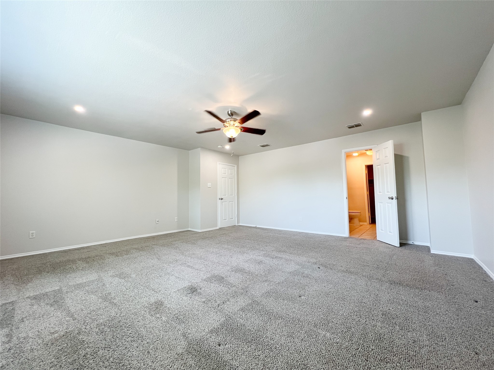 2228 Maplecrest Drive