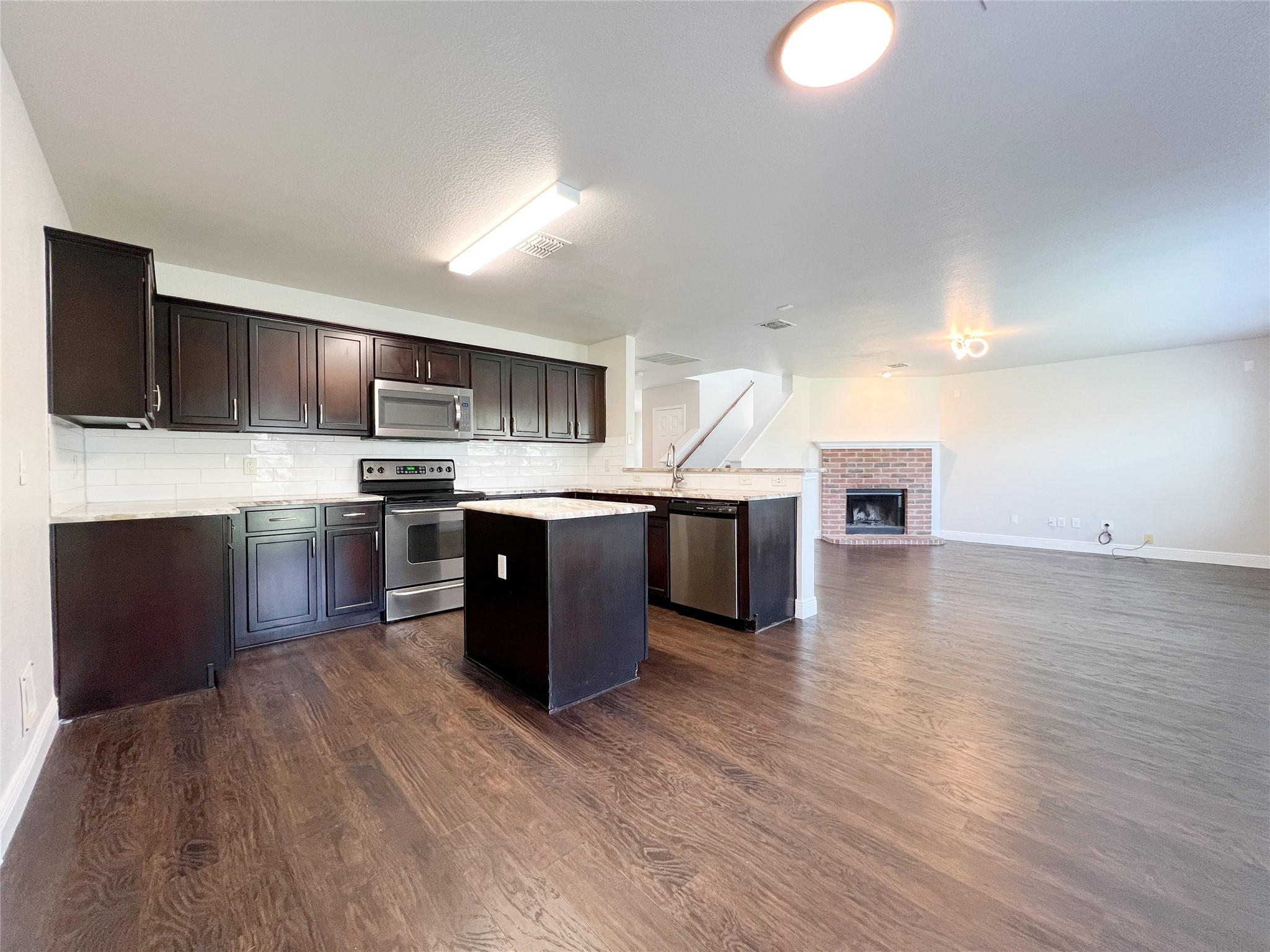 2228 Maplecrest Drive