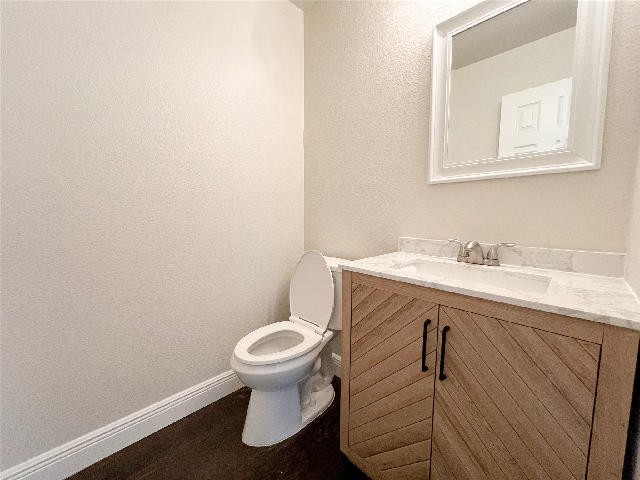 2228 Maplecrest Drive