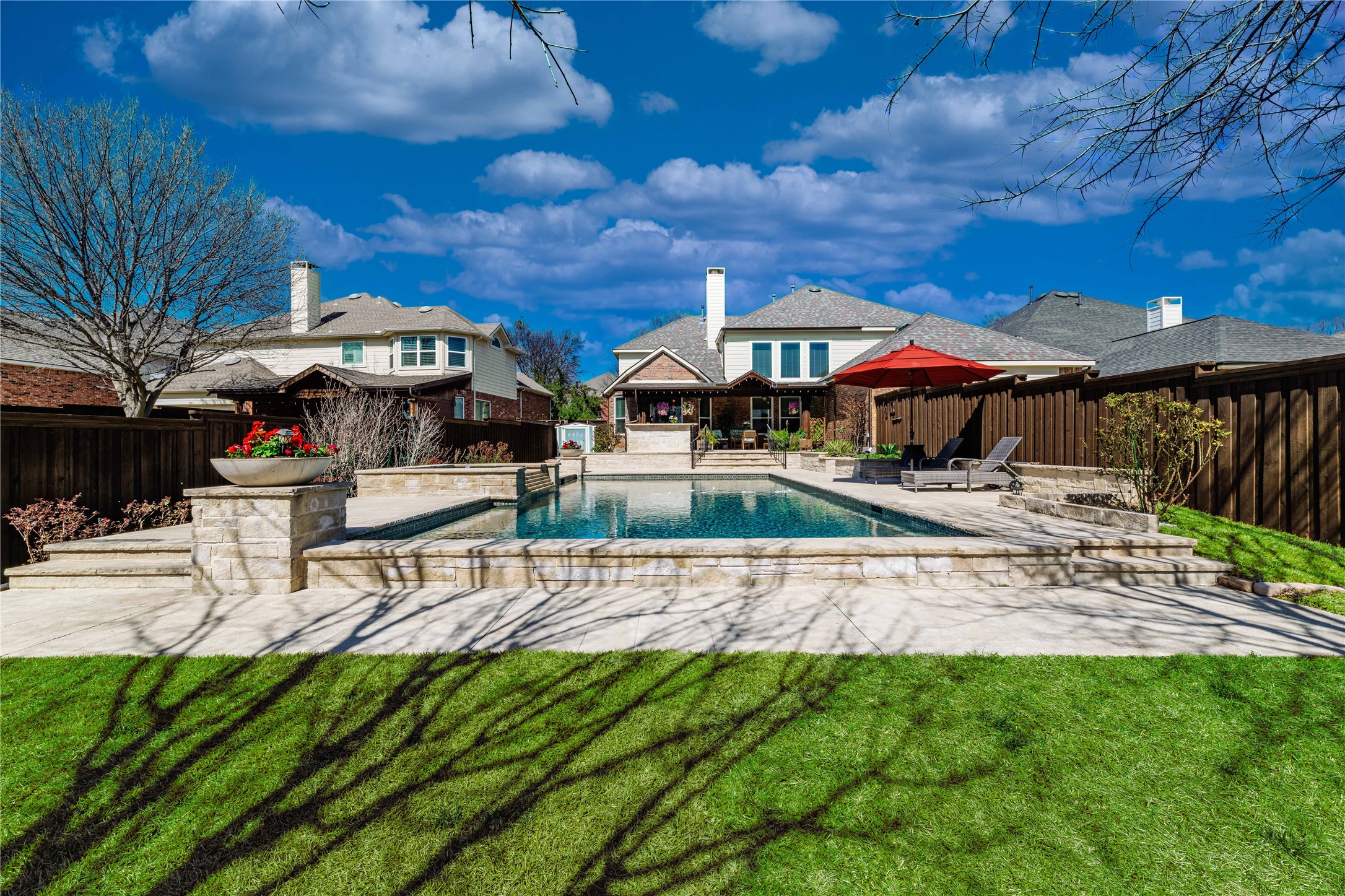 1911 Edgehill Drive