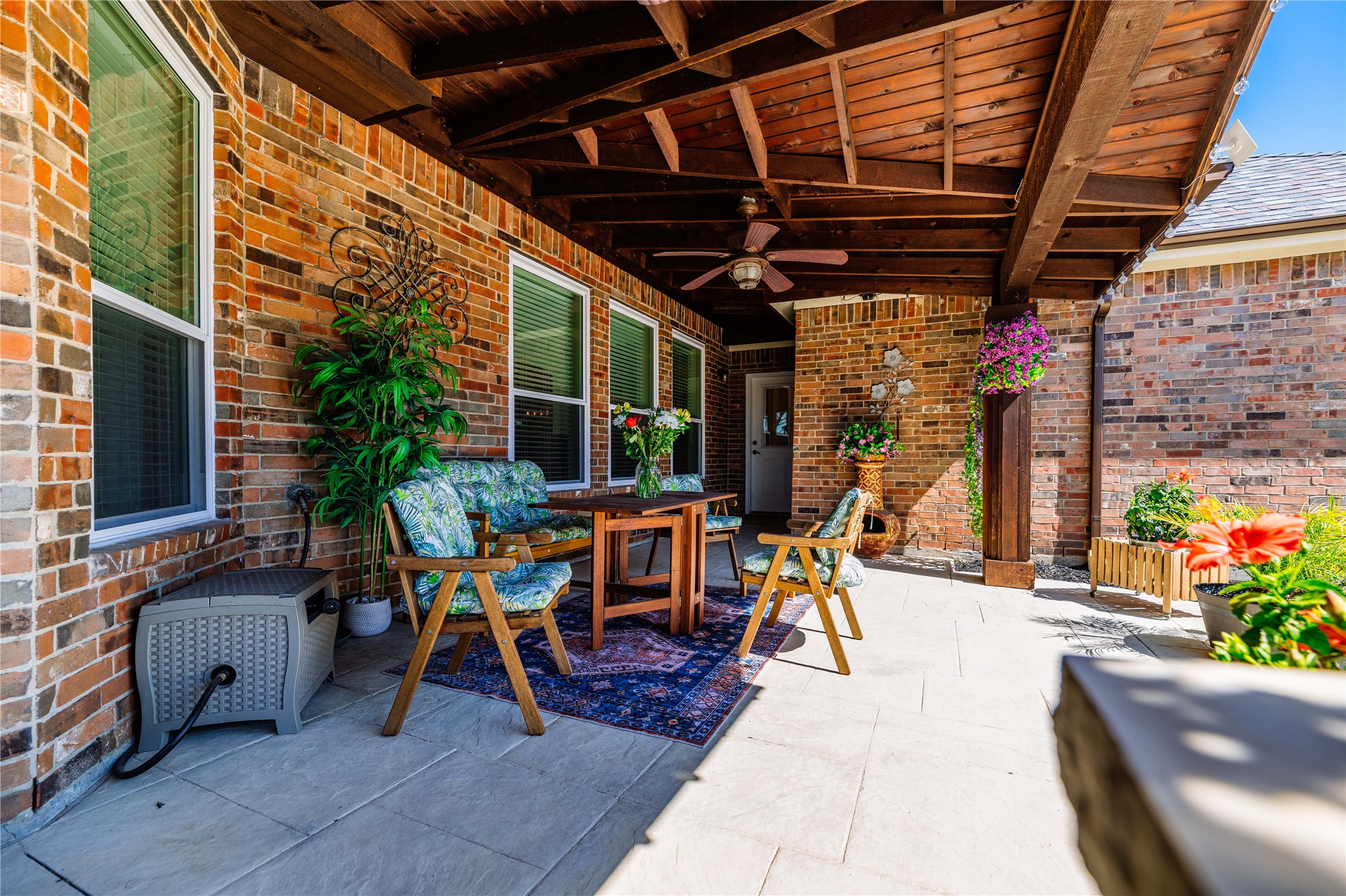 1911 Edgehill Drive