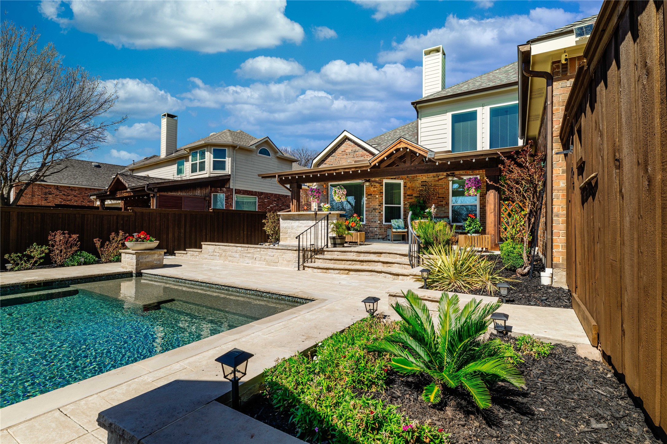 1911 Edgehill Drive