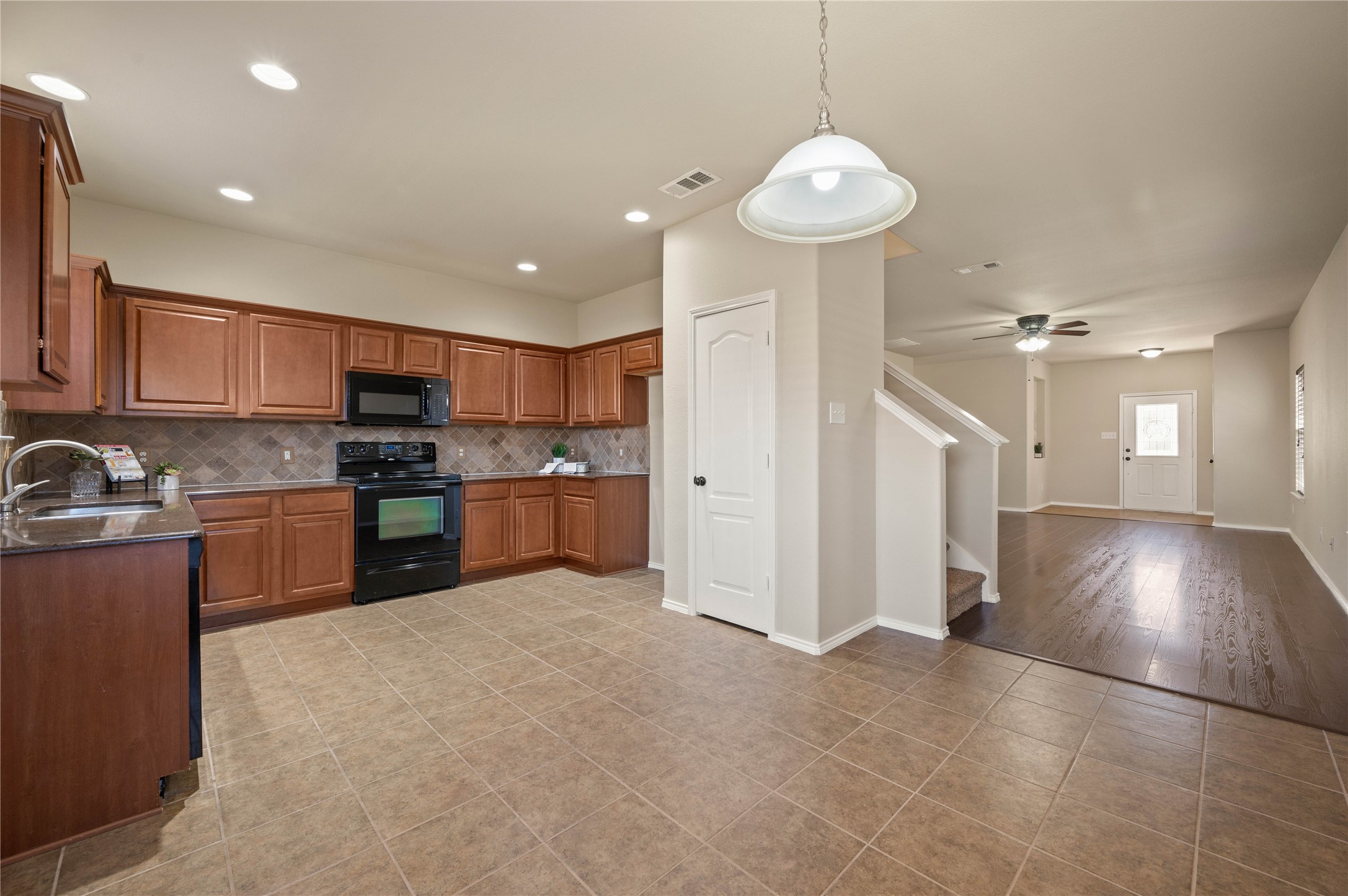 8813 Quarry Ridge Trail