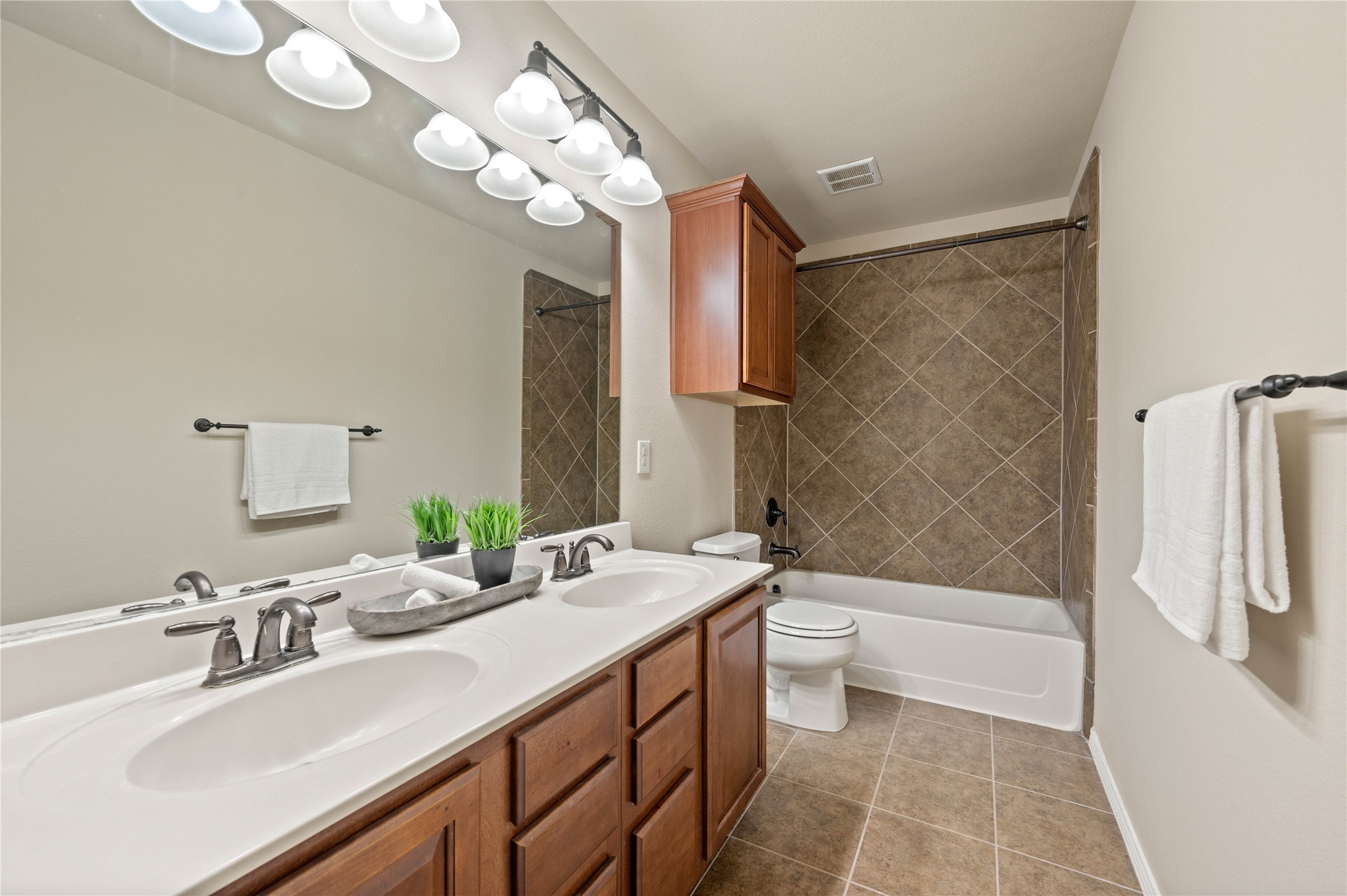 8813 Quarry Ridge Trail