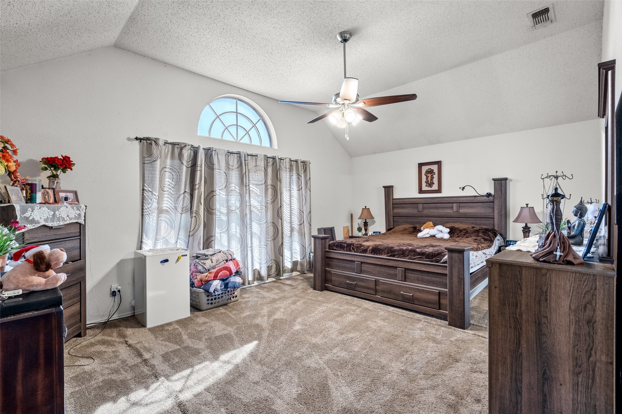 6709 Overland Street