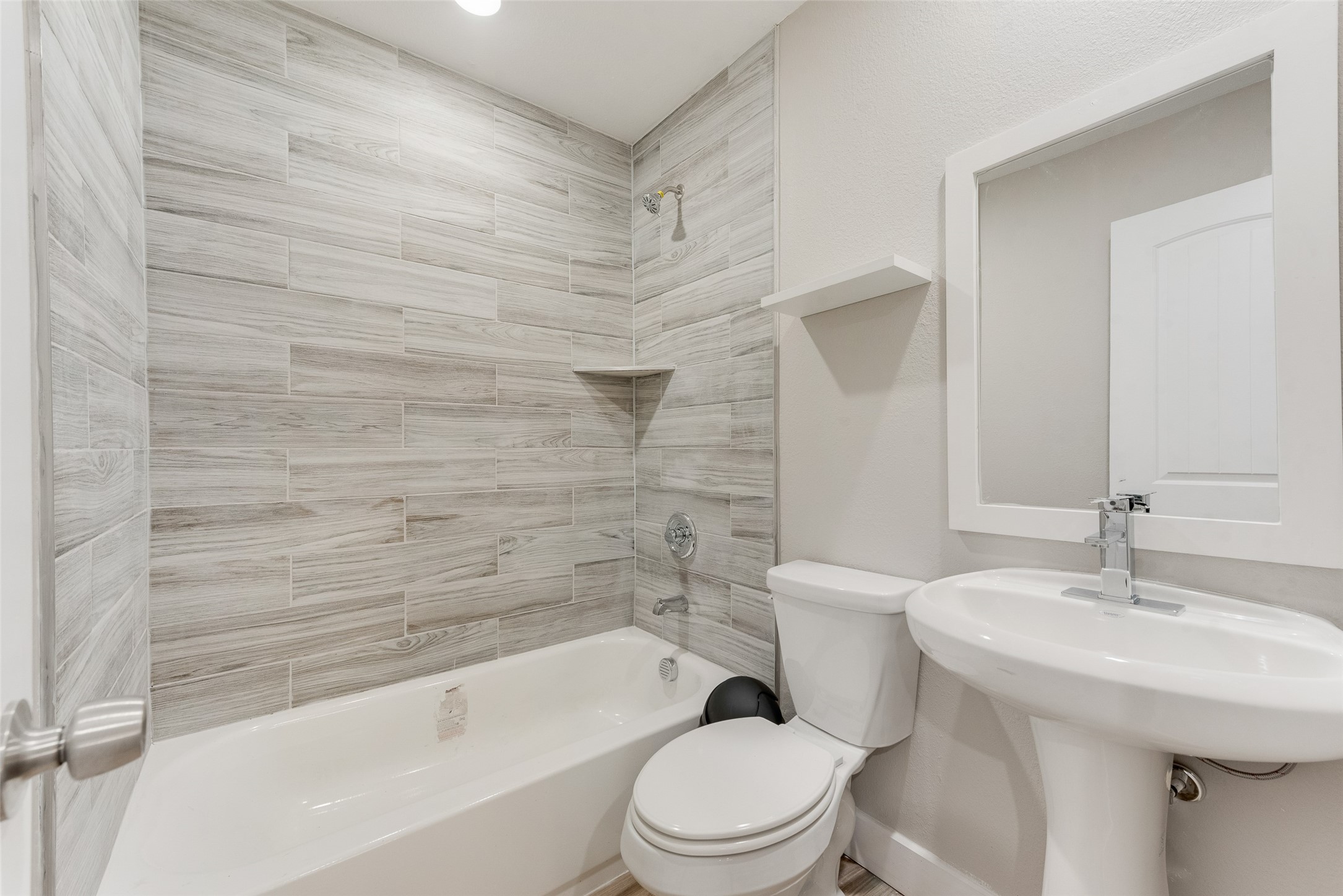 913 A Live Oak Street