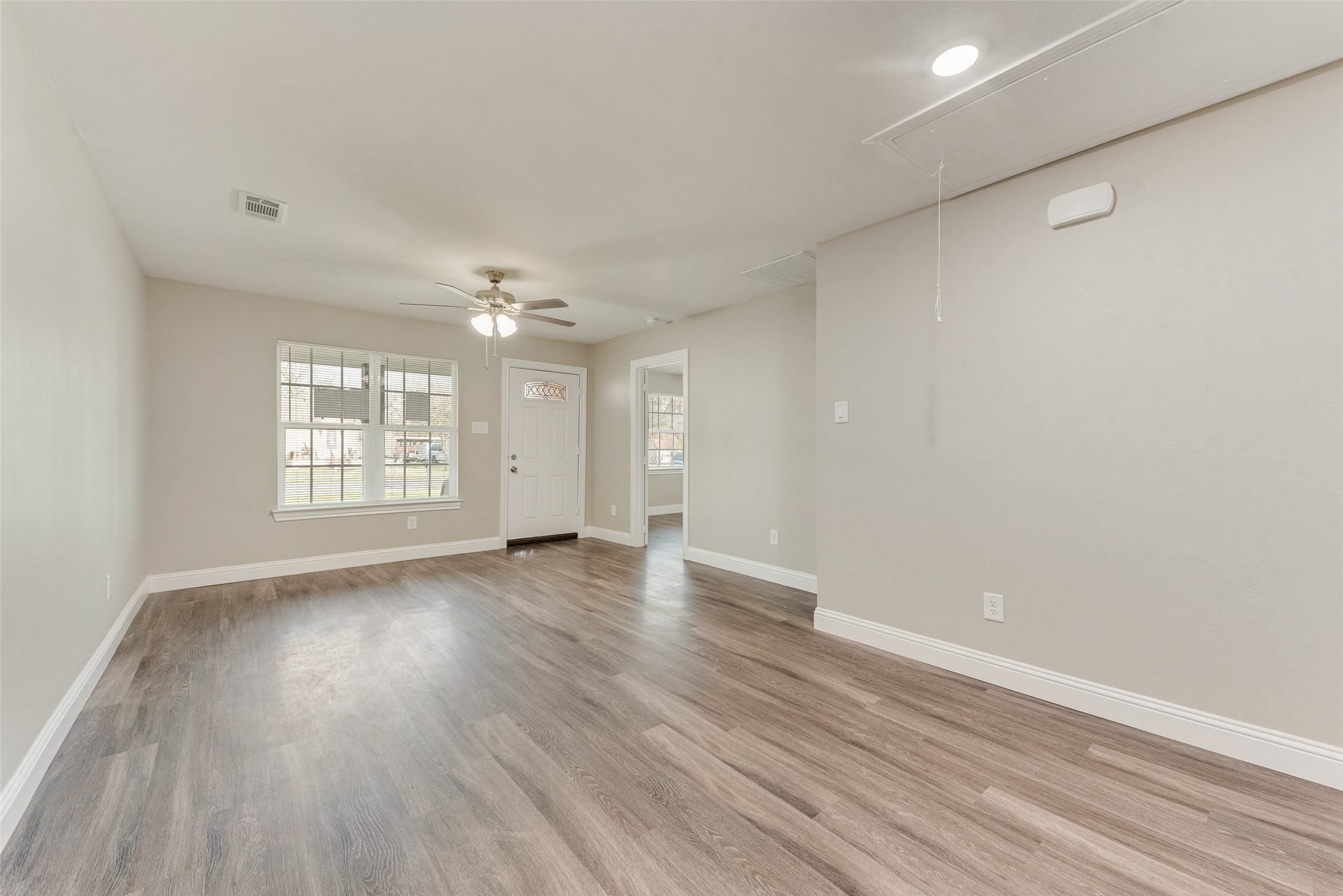 913 A Live Oak Street