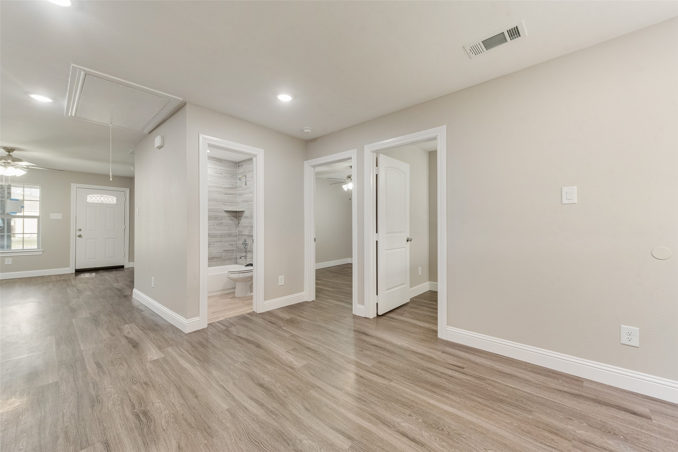 913 A Live Oak Street