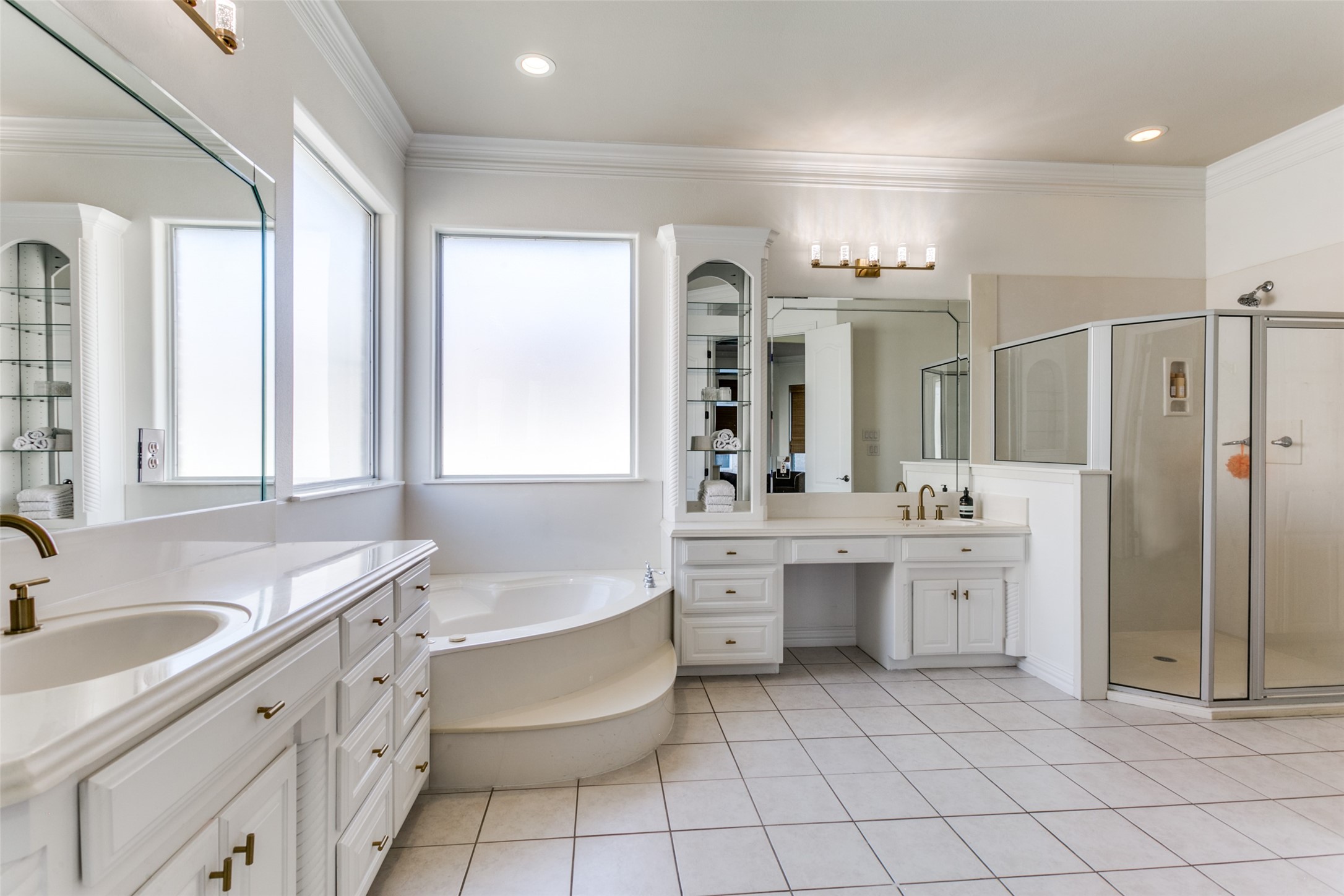 3801 Treemont Circle
