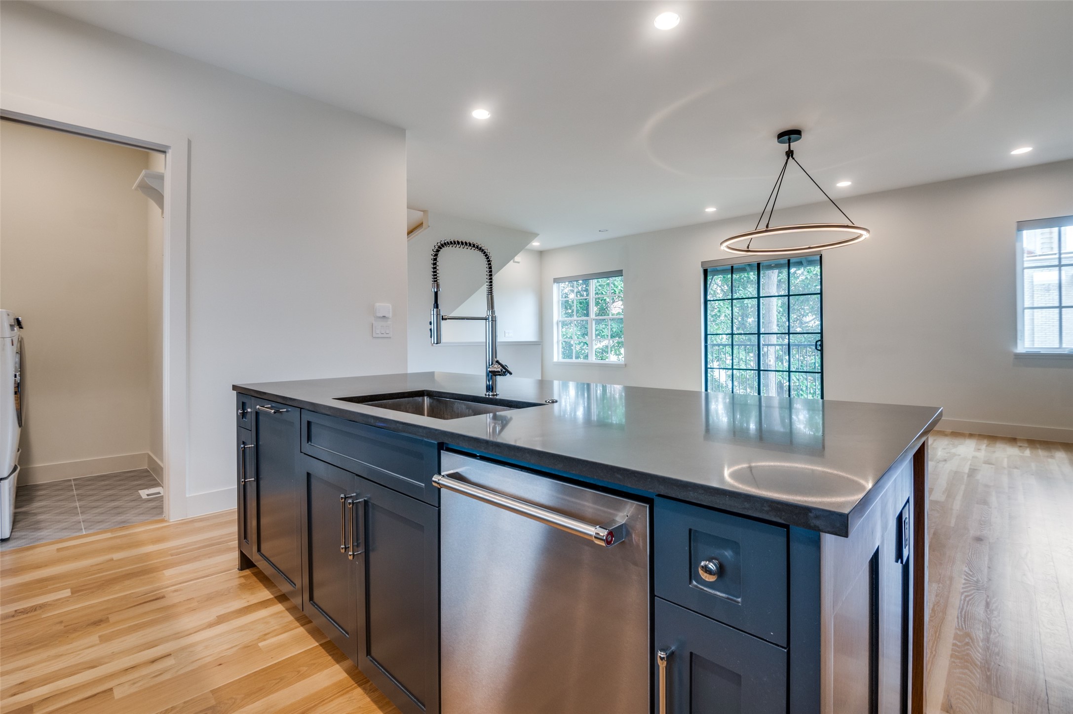 4222 Hawthorne Avenue 103