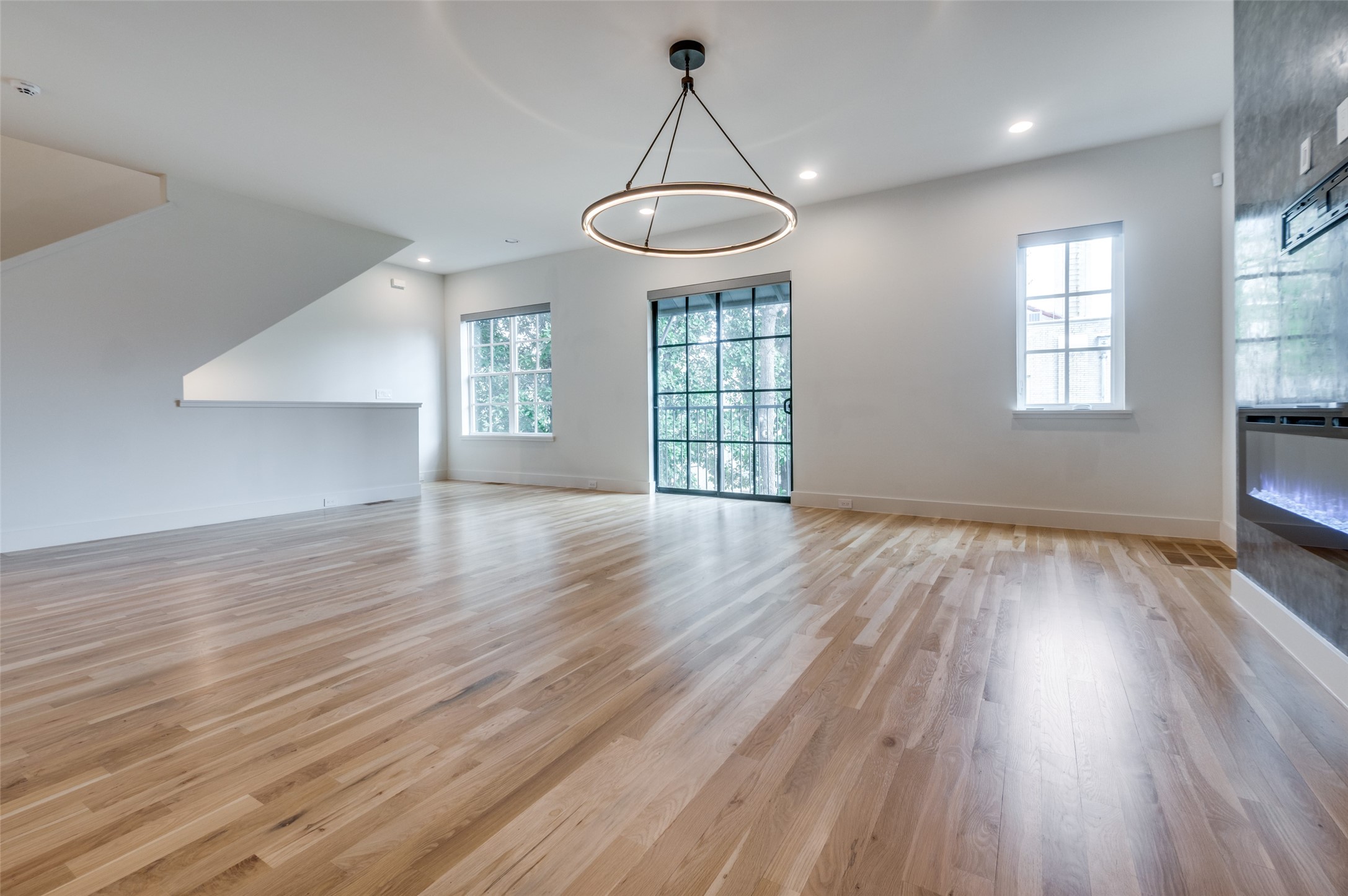 4222 Hawthorne Avenue 103