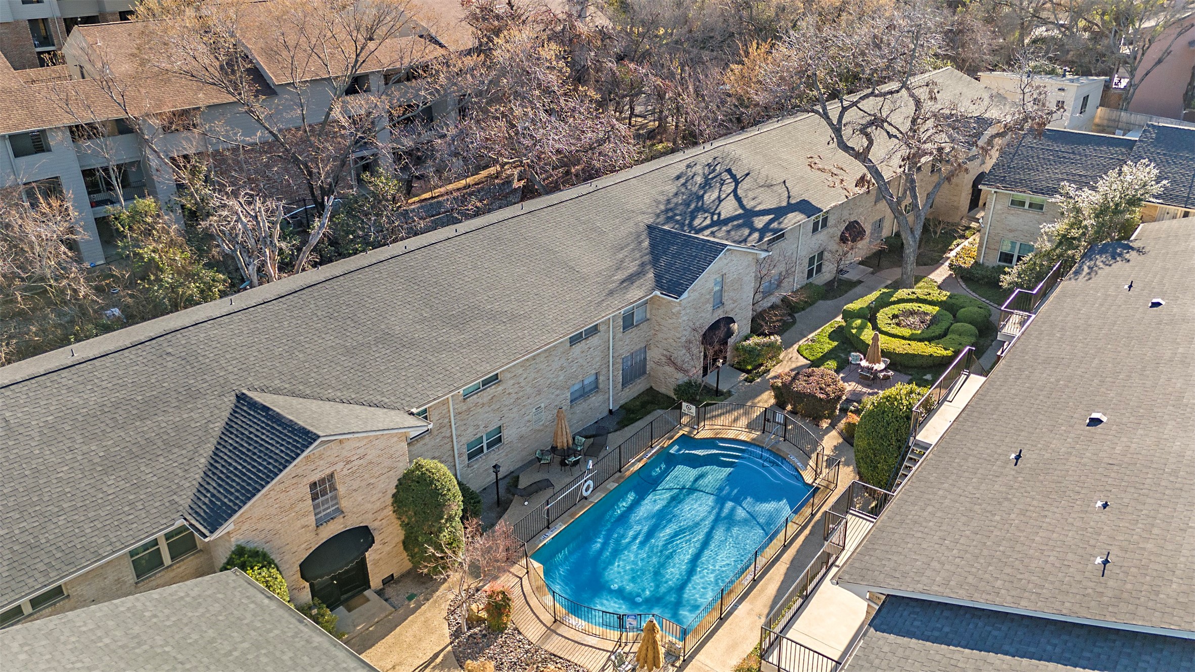 7712 Royal Lane 209