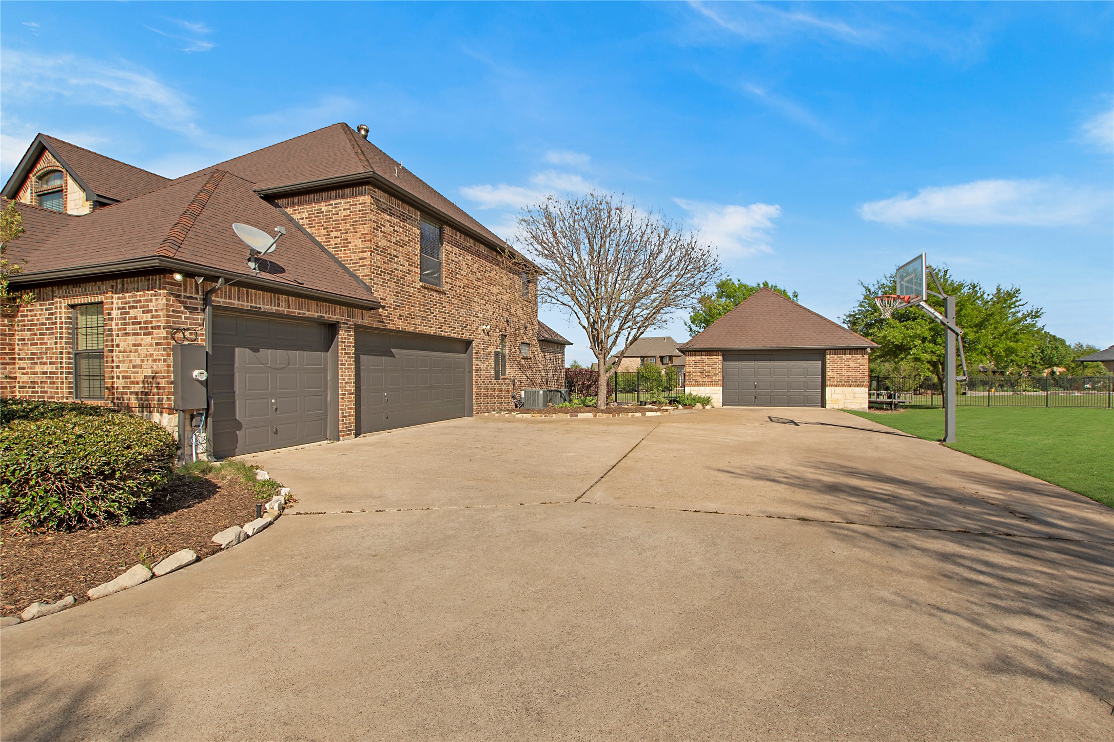 3 Clements Court