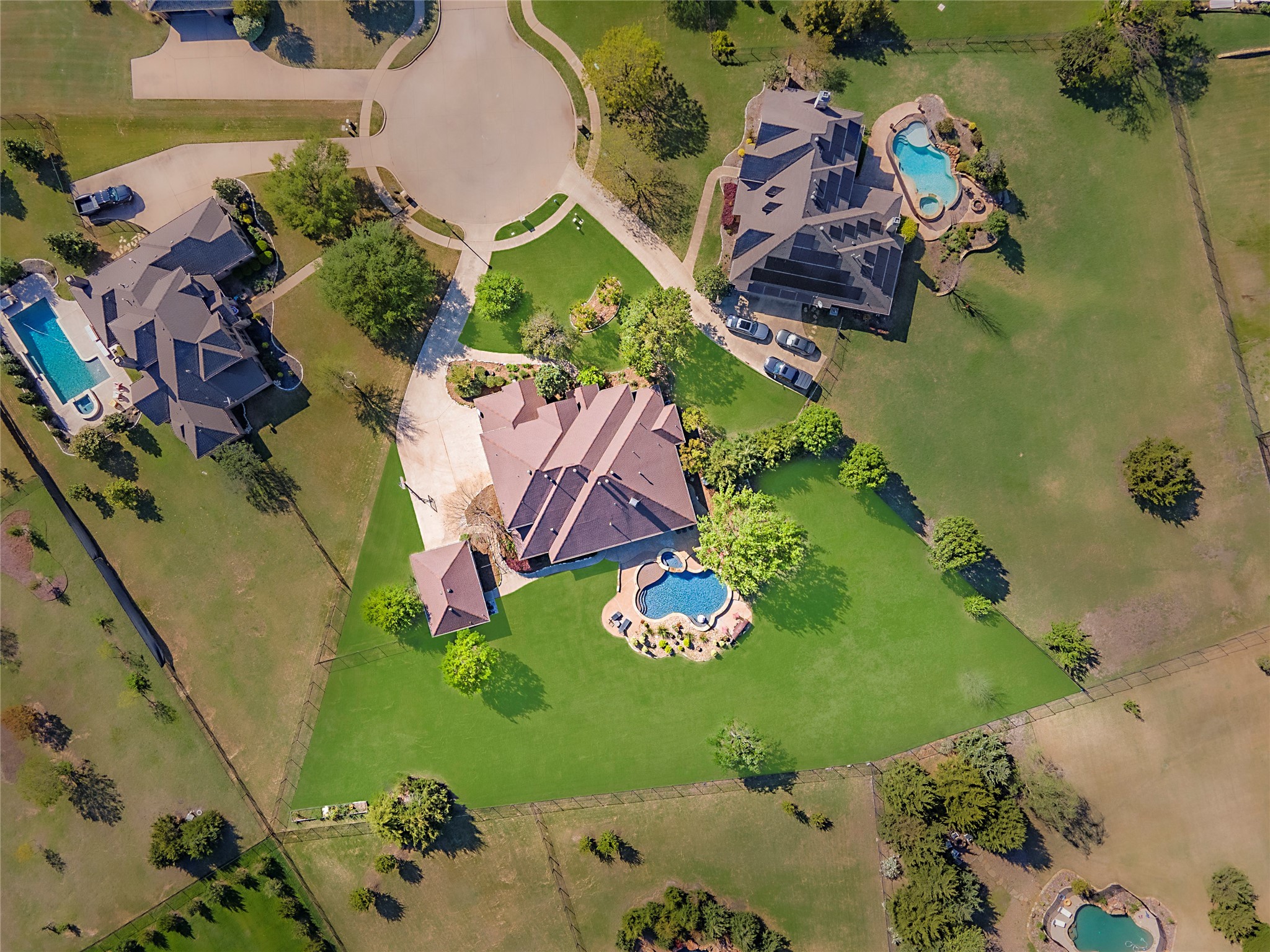 3 Clements Court