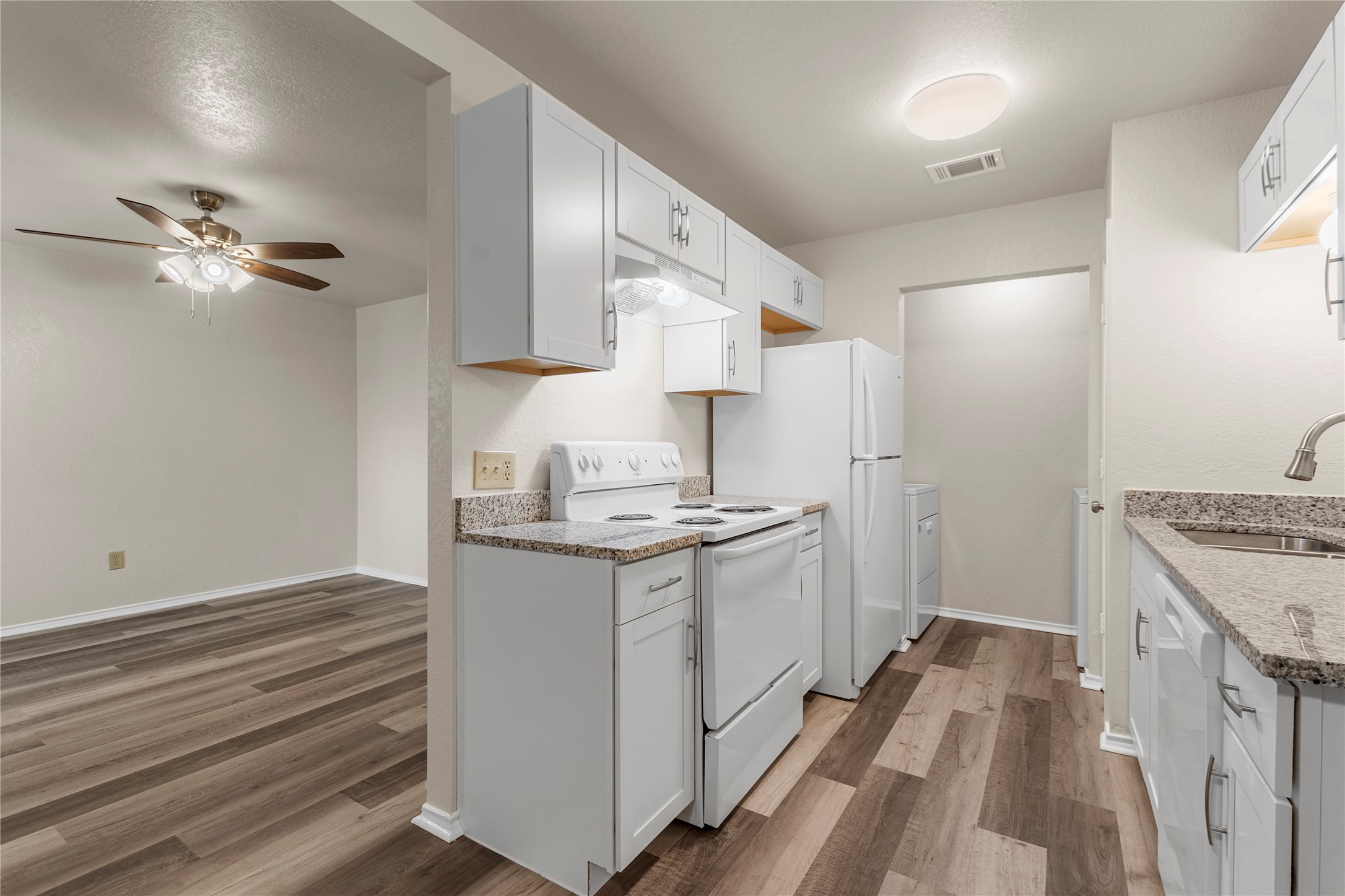 10246 Maverick Drive