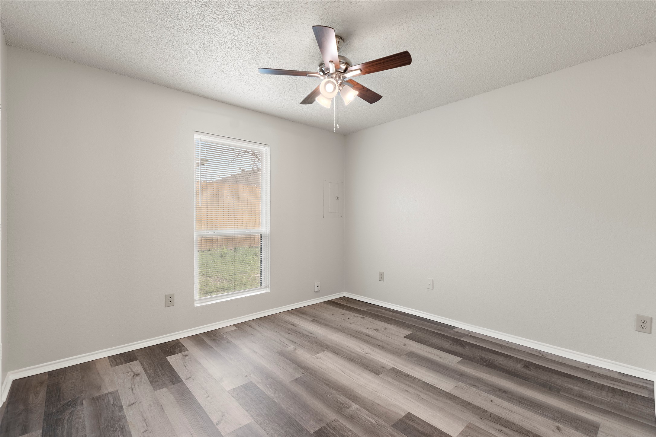 10246 Maverick Drive