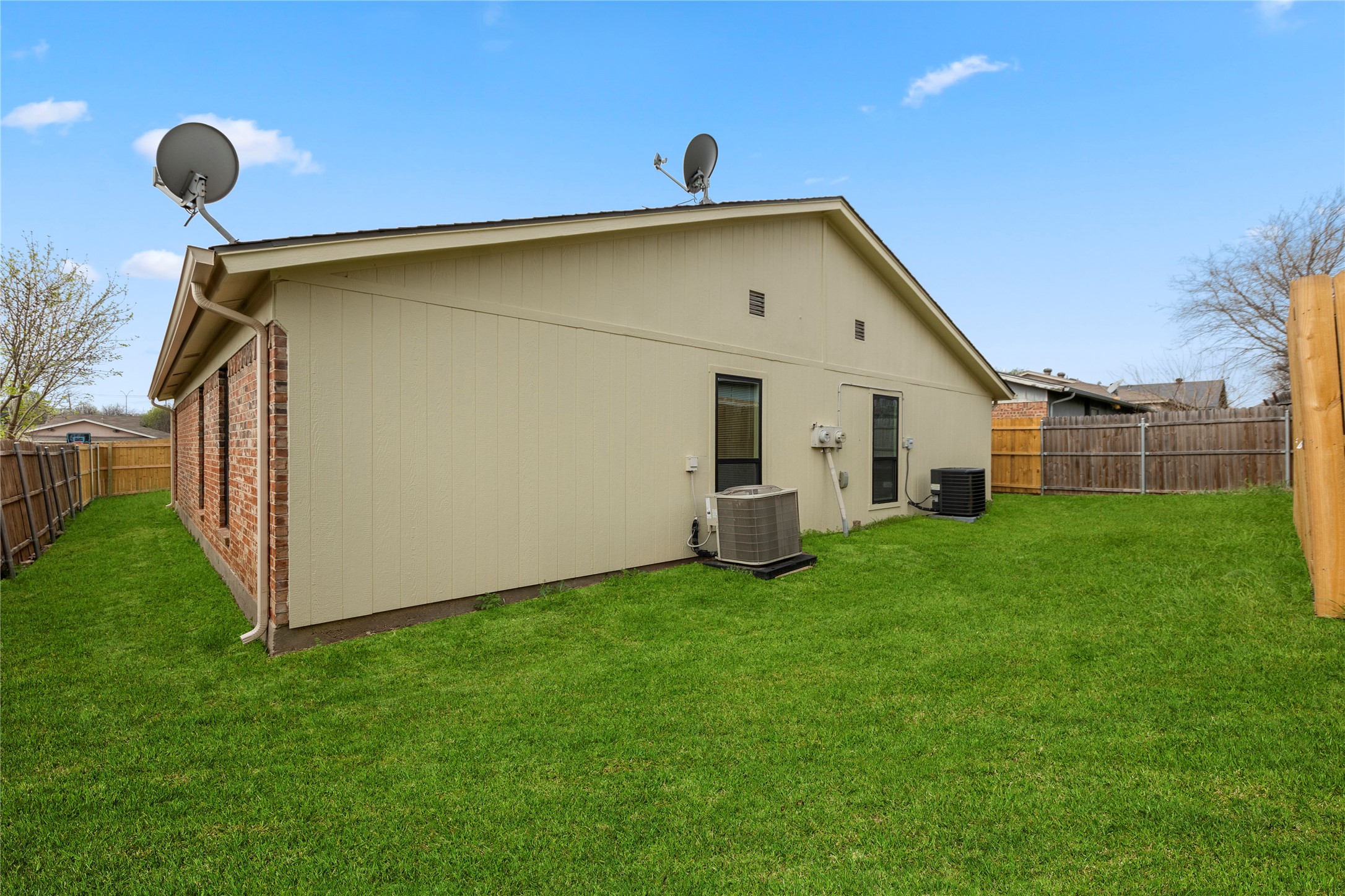 10246 Maverick Drive