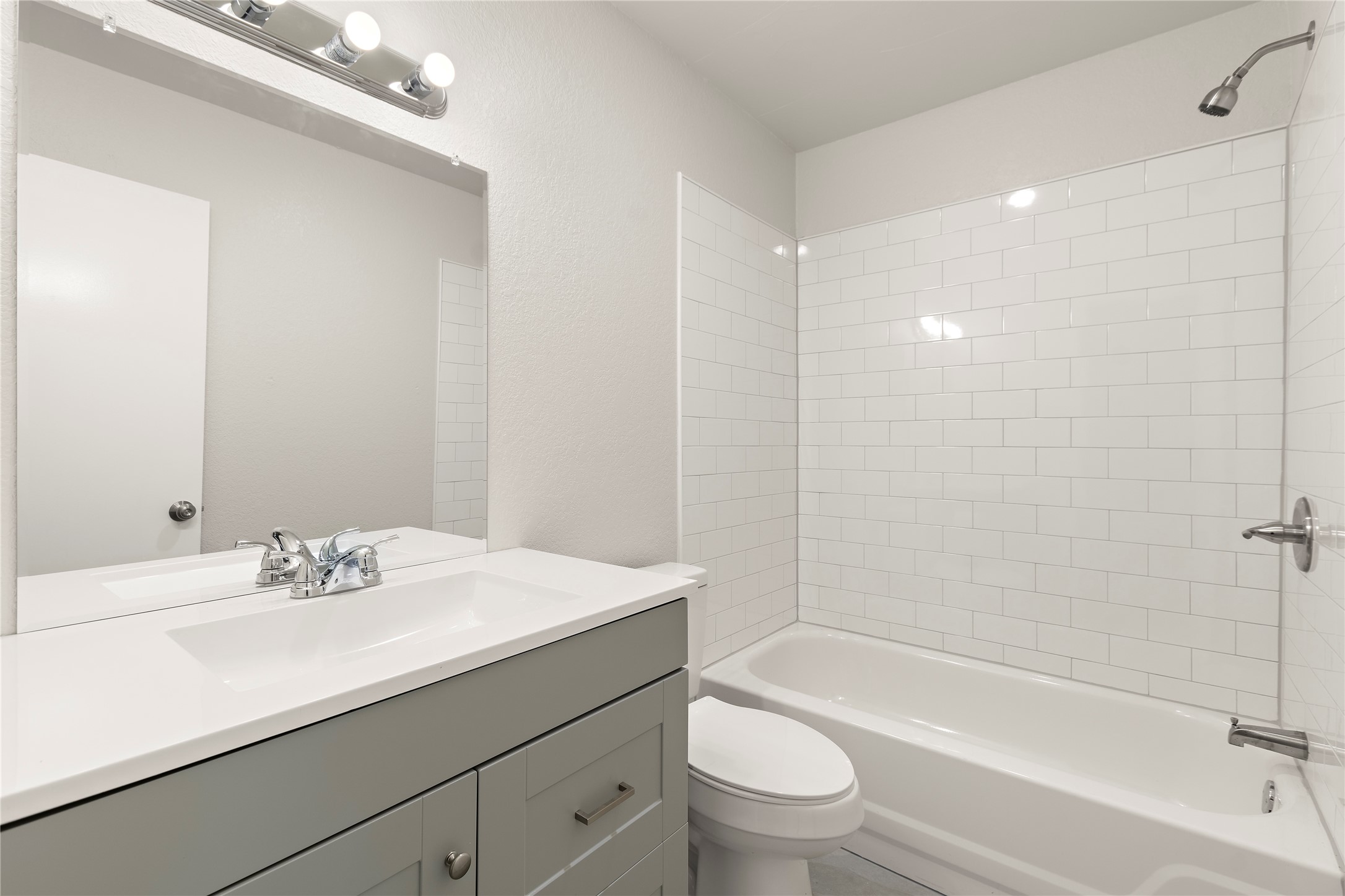 10246 Maverick Drive