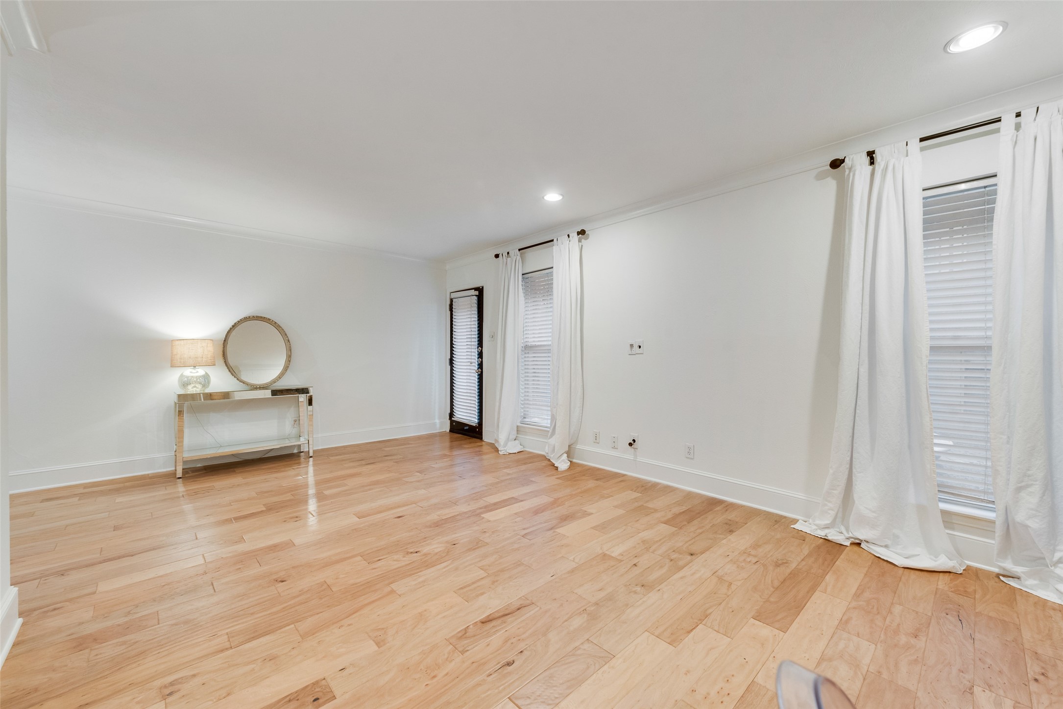 7732 Meadow Road 110