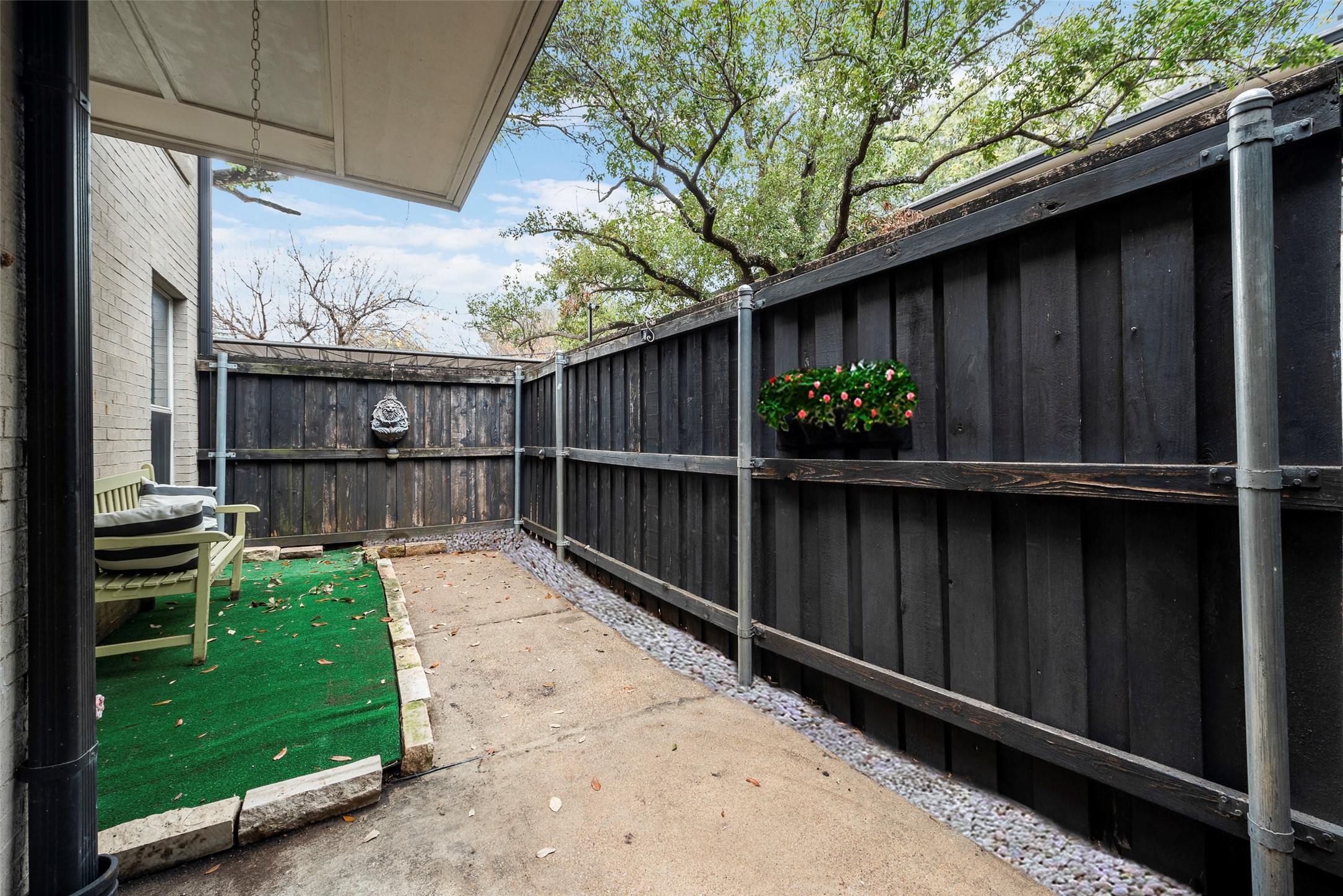 7732 Meadow Road 110