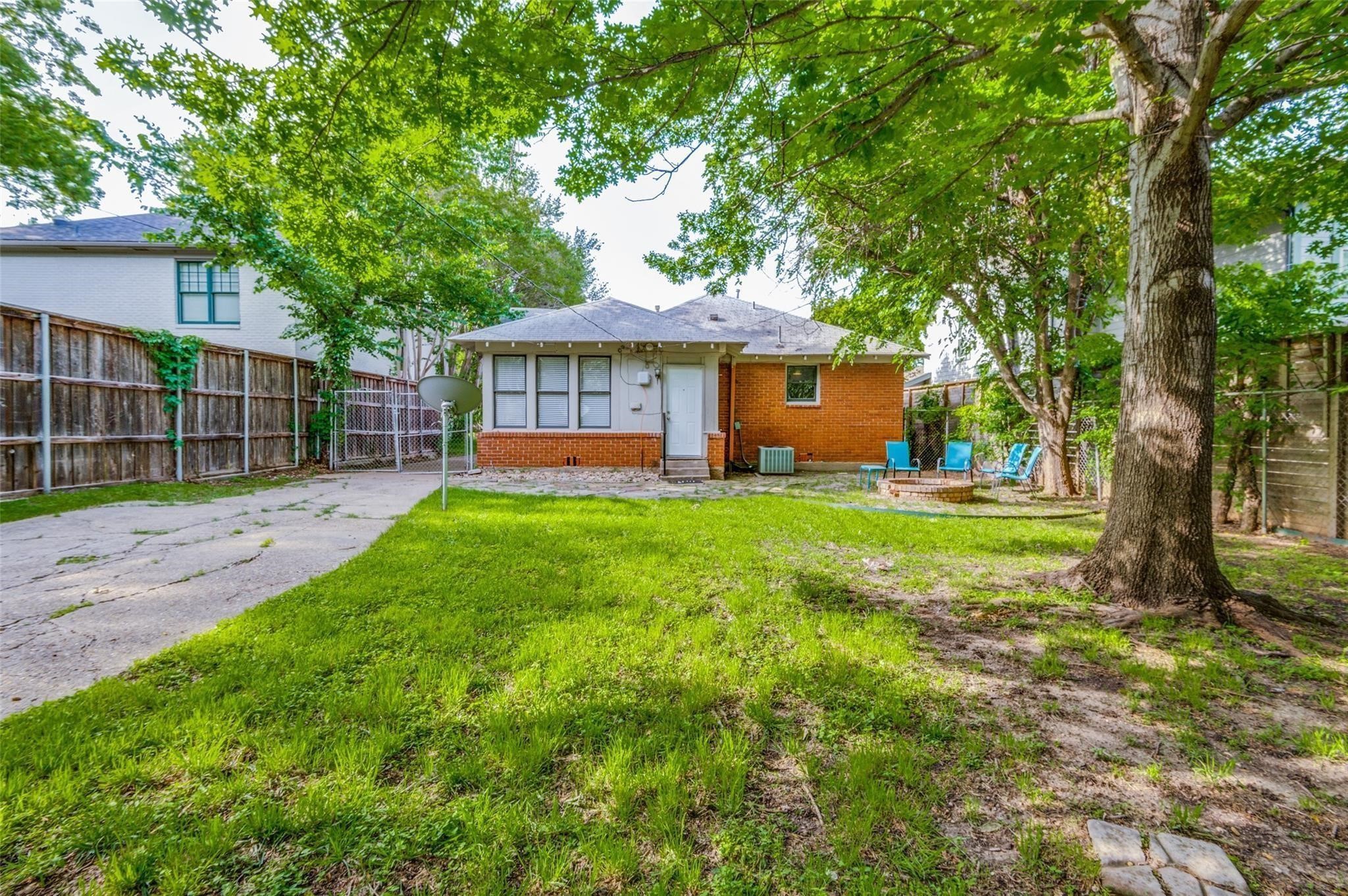 5219 Vickery Boulevard