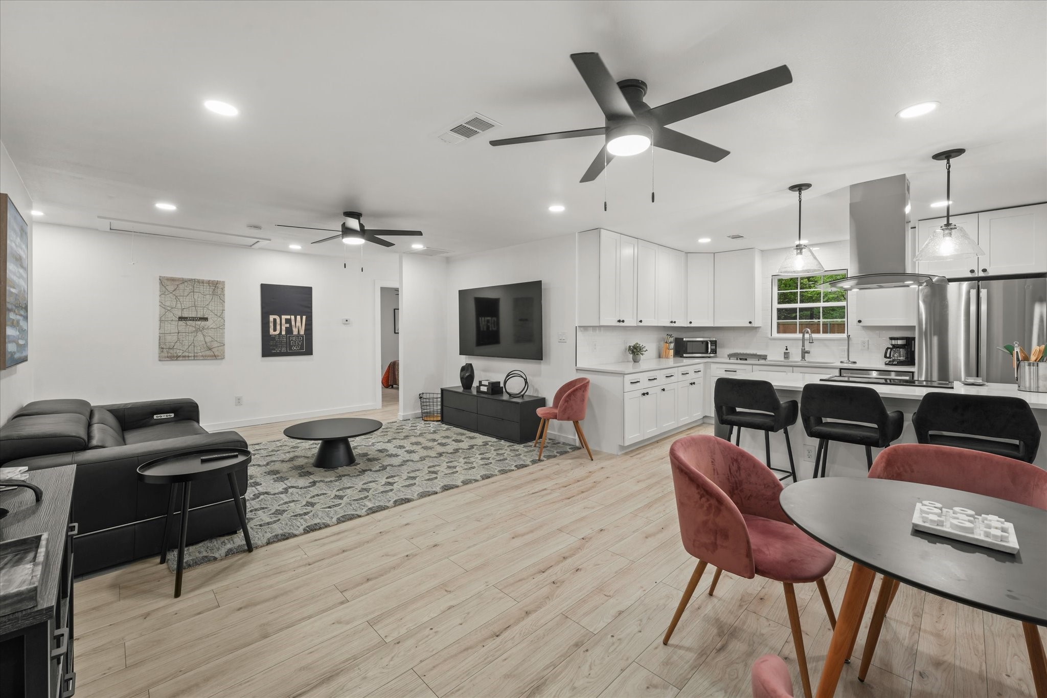 10015 La Prada Drive