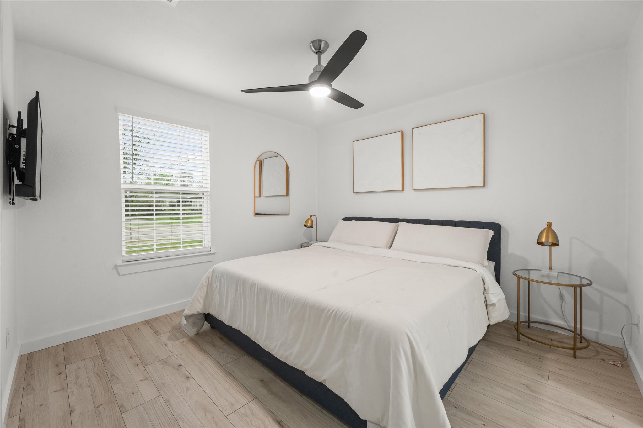 10015 La Prada Drive