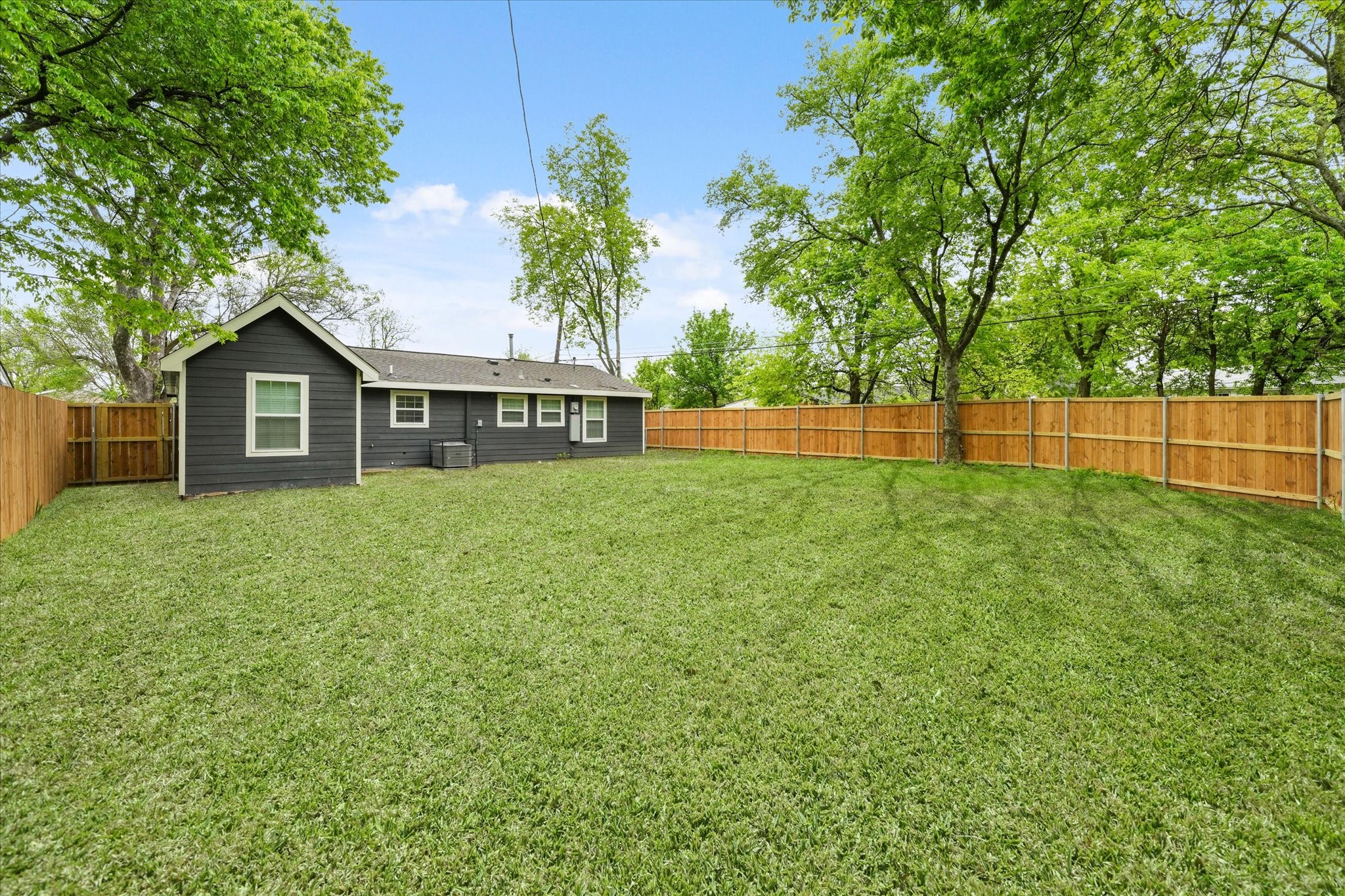 10015 La Prada Drive