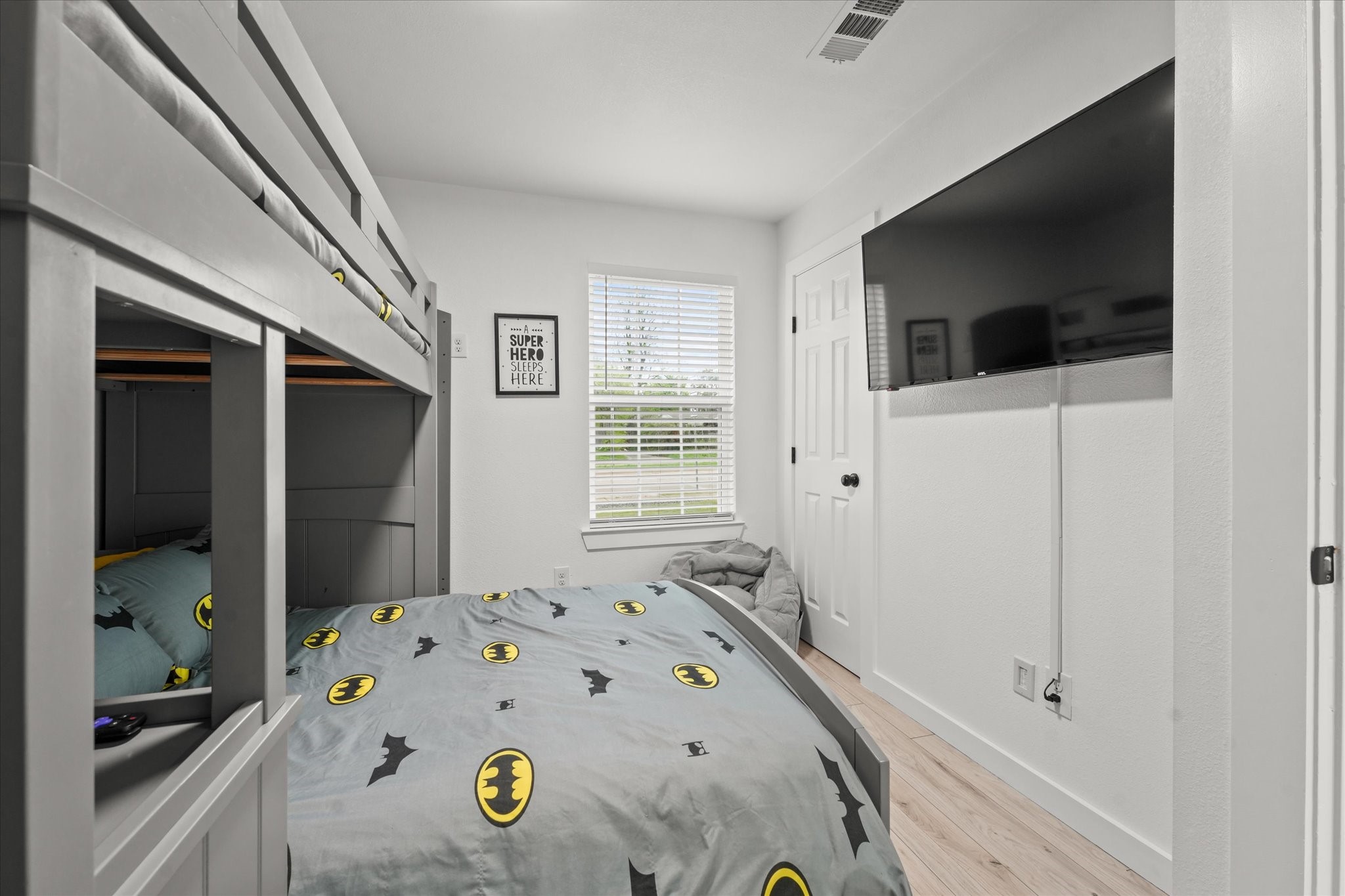 10015 La Prada Drive