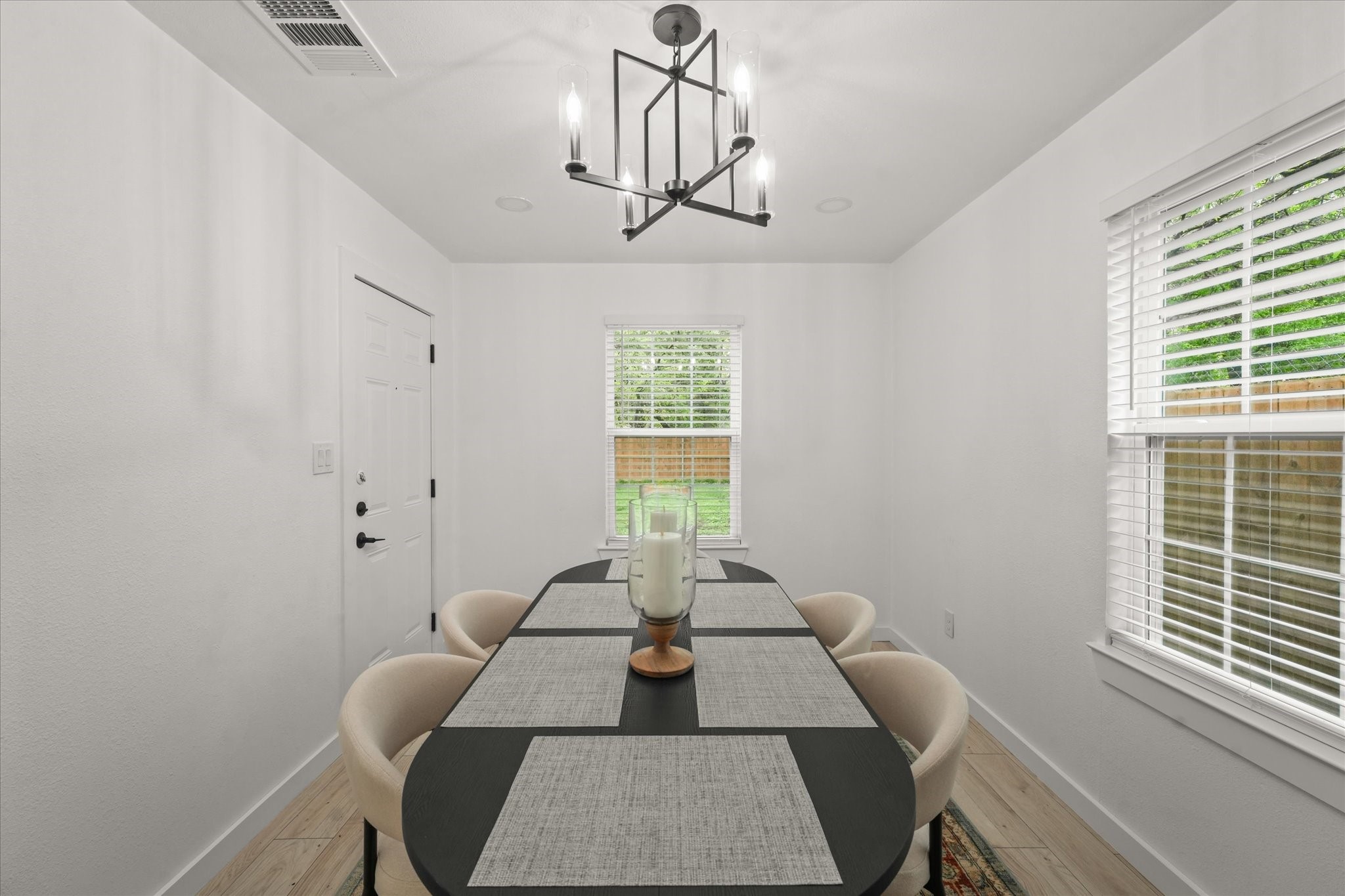 10015 La Prada Drive