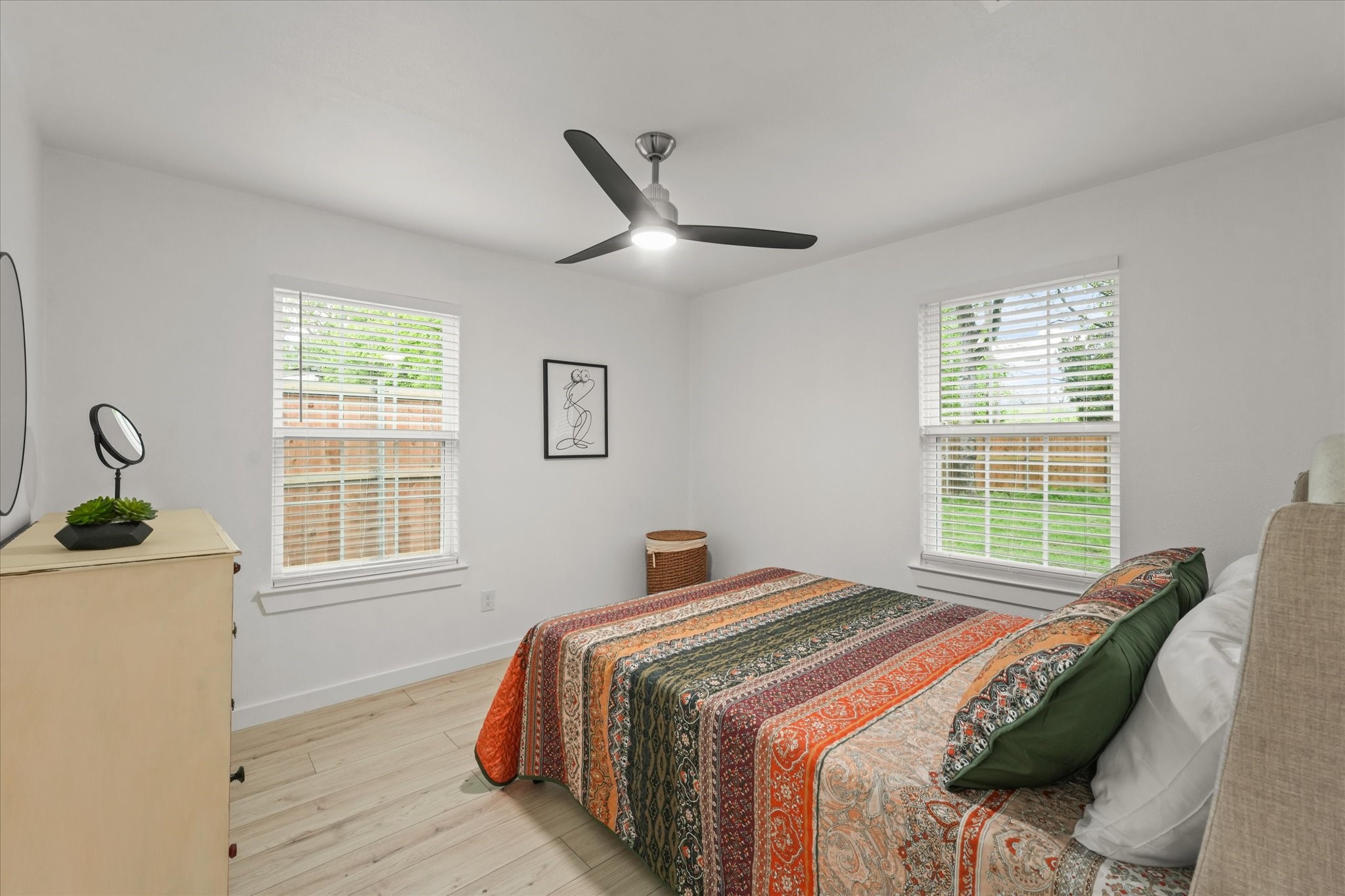 10015 La Prada Drive