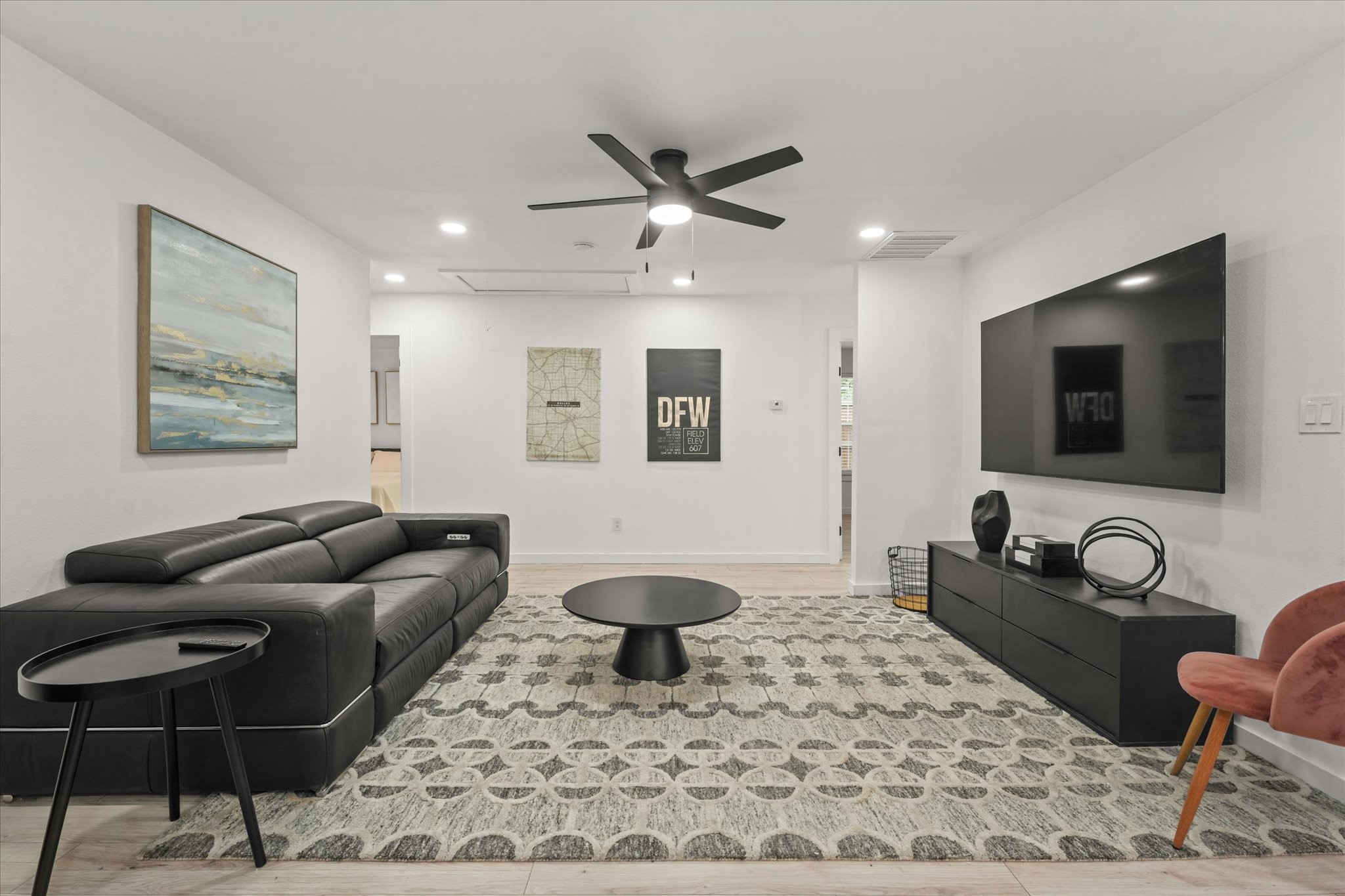 10015 La Prada Drive