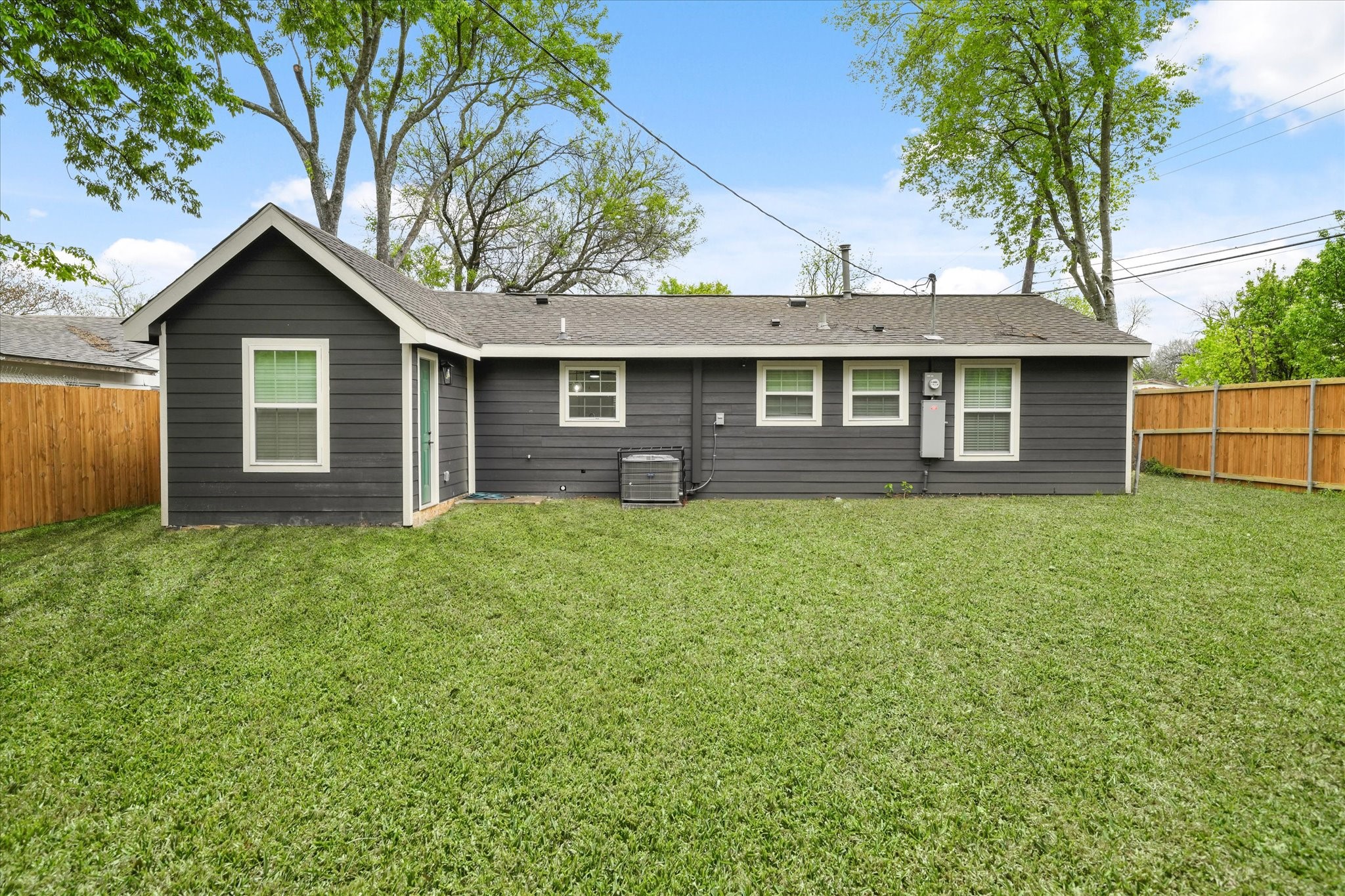 10015 La Prada Drive