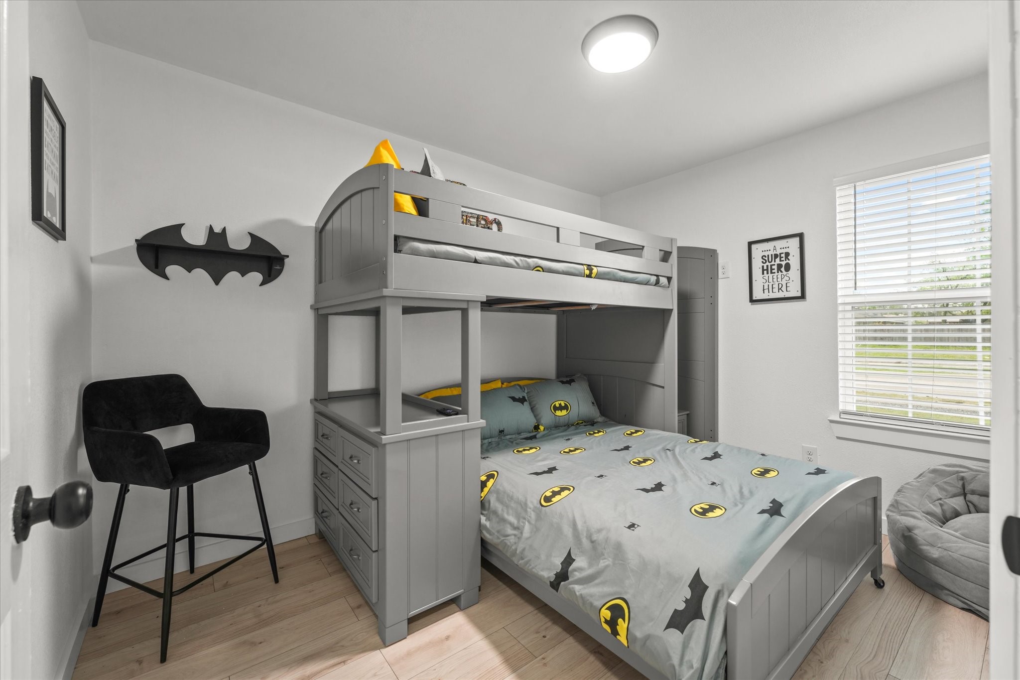 10015 La Prada Drive