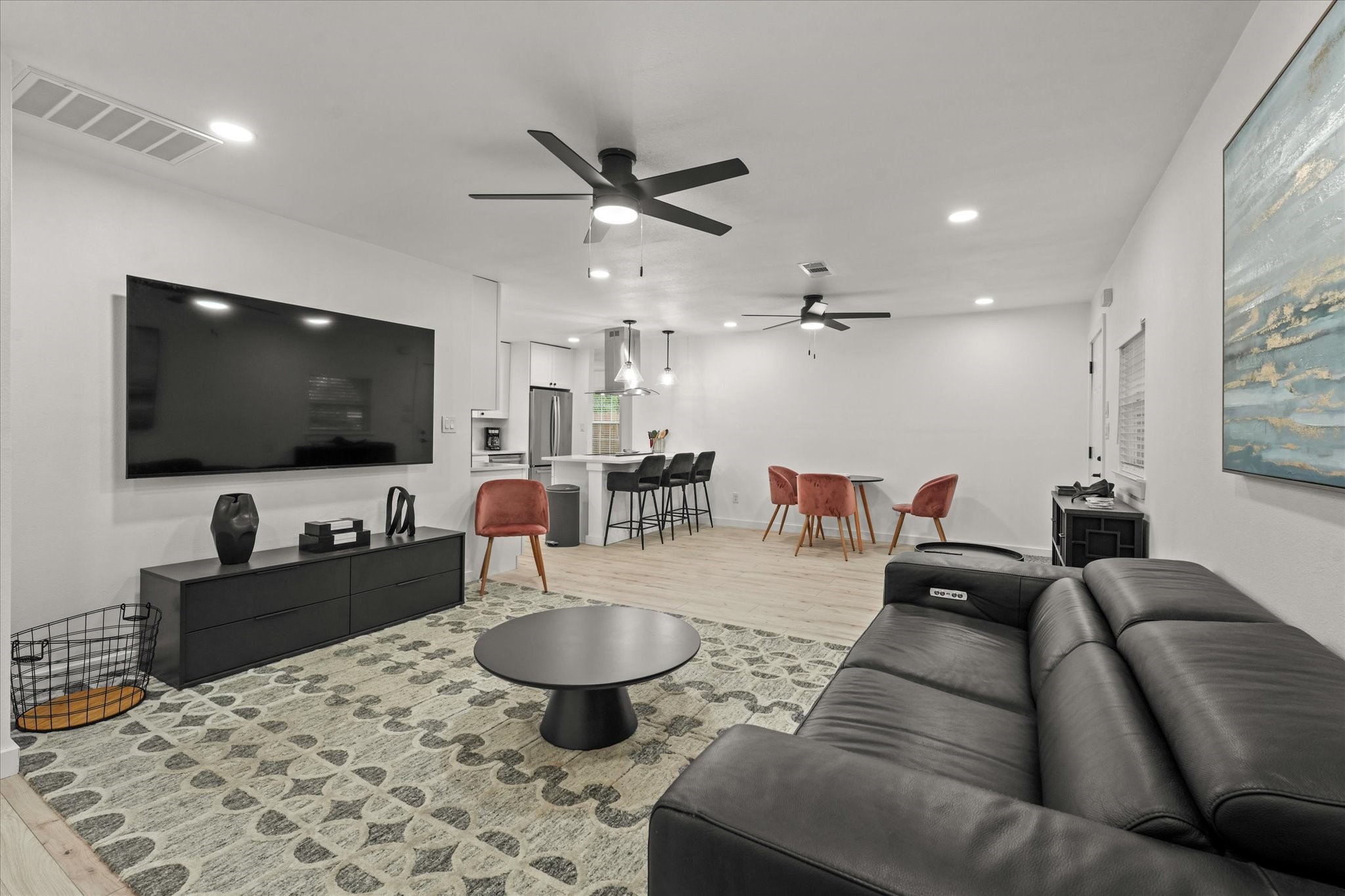 10015 La Prada Drive