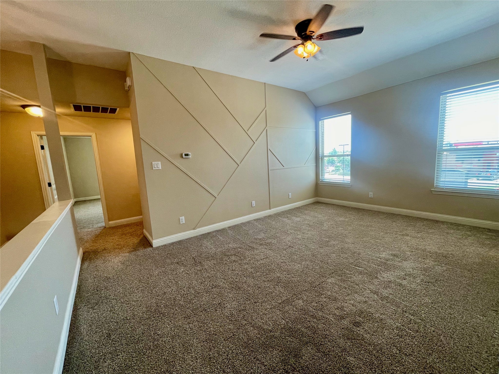 5047 Venecia Way